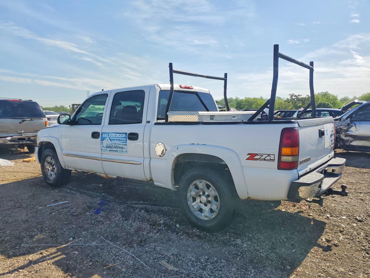 2006 Gmc New Sierra K1500 White vin: 2GTEK13T161121161
