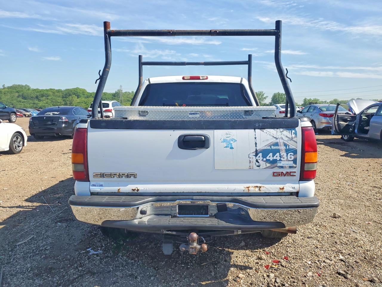 2006 Gmc New Sierra K1500 White vin: 2GTEK13T161121161