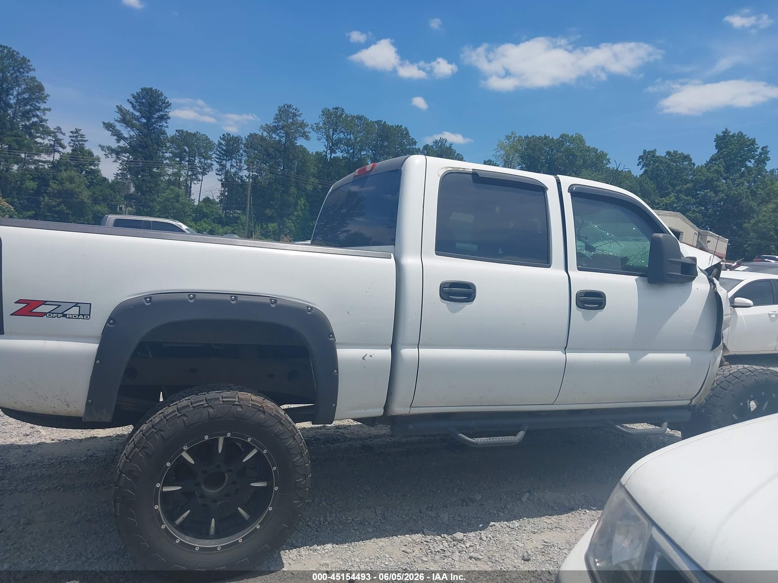2005 Gmc Sierra 1500 Sle White vin: 2GTEK13T451222595