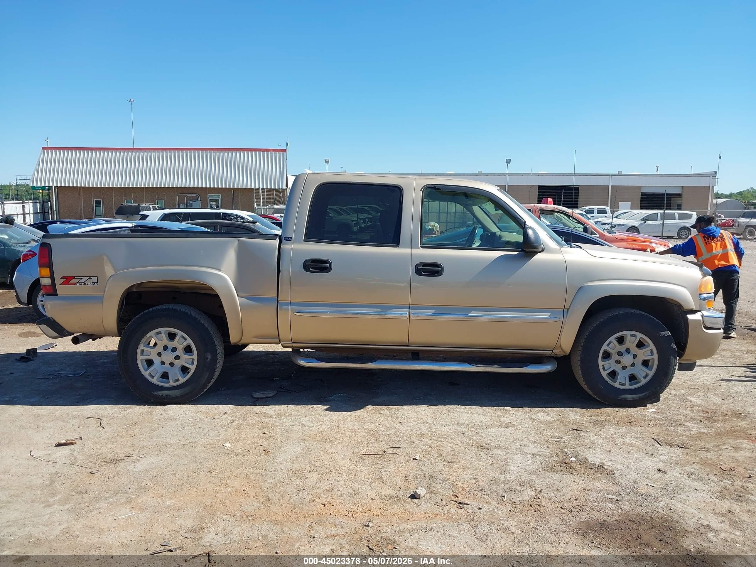 2005 Gmc Sierra 1500 Sle Brown vin: 2GTEK13T651123700