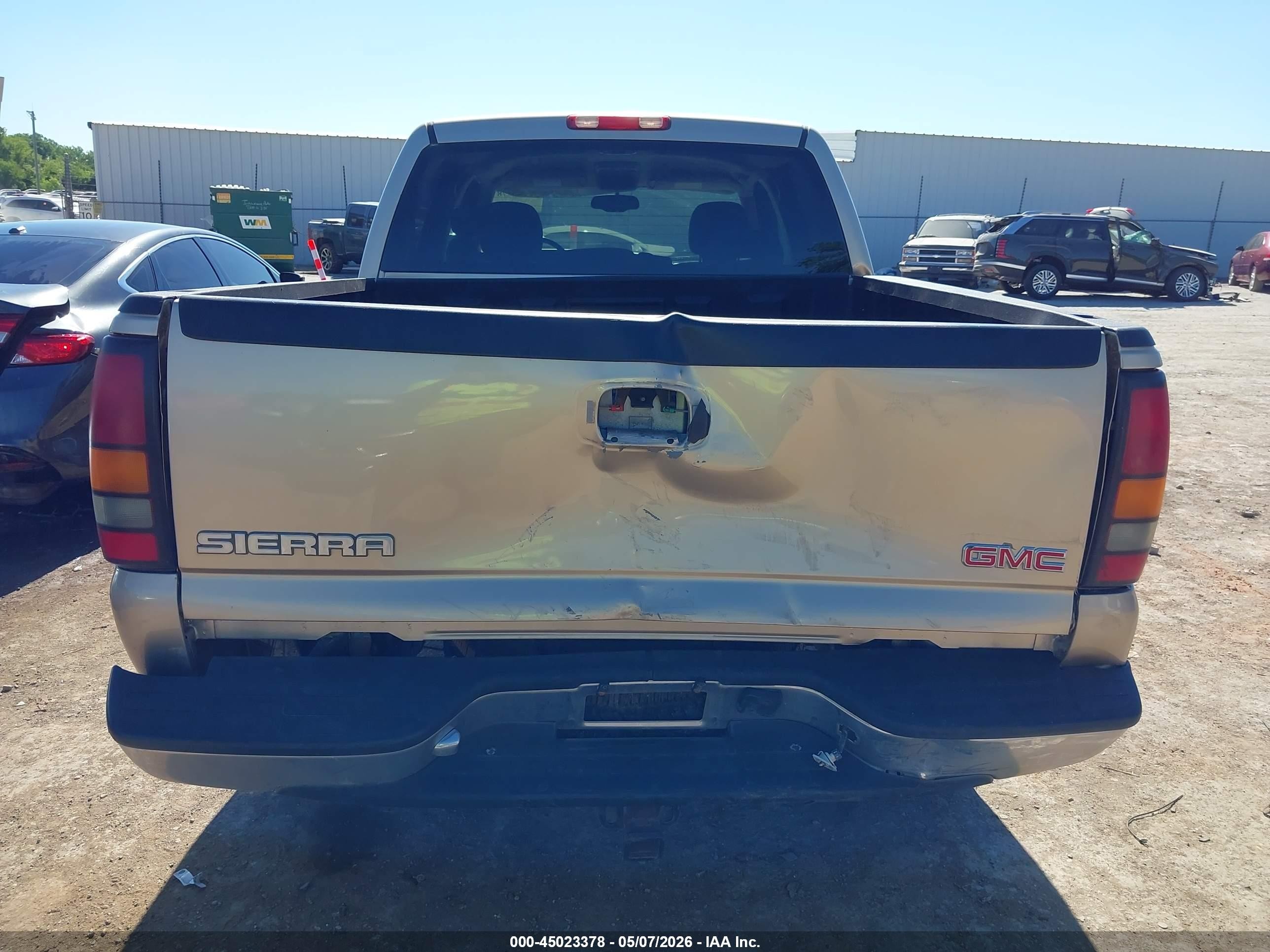 2005 Gmc Sierra 1500 Sle Brown vin: 2GTEK13T651123700