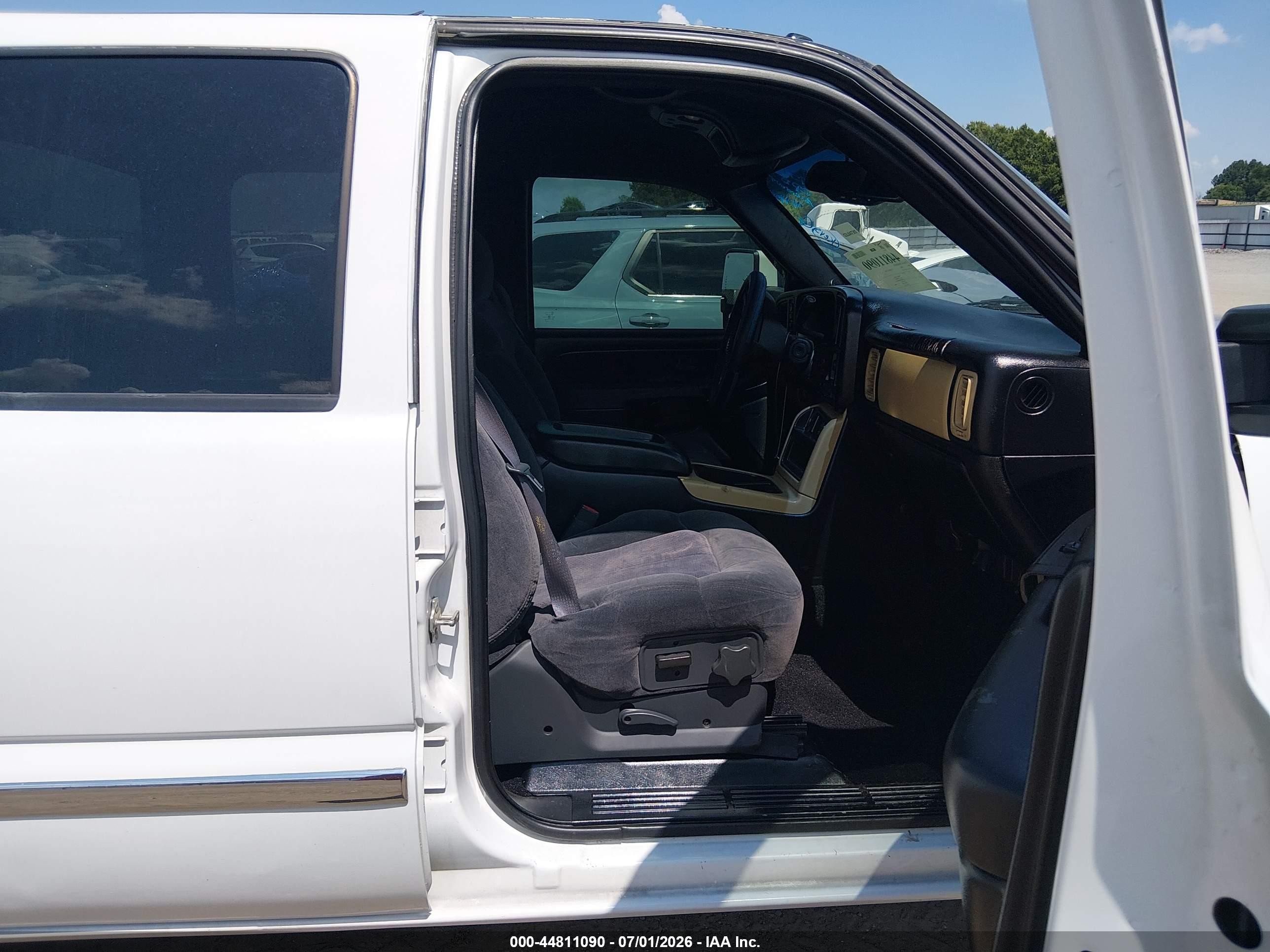 2005 Gmc Sierra 1500 Sle White vin: 2GTEK13T651164747