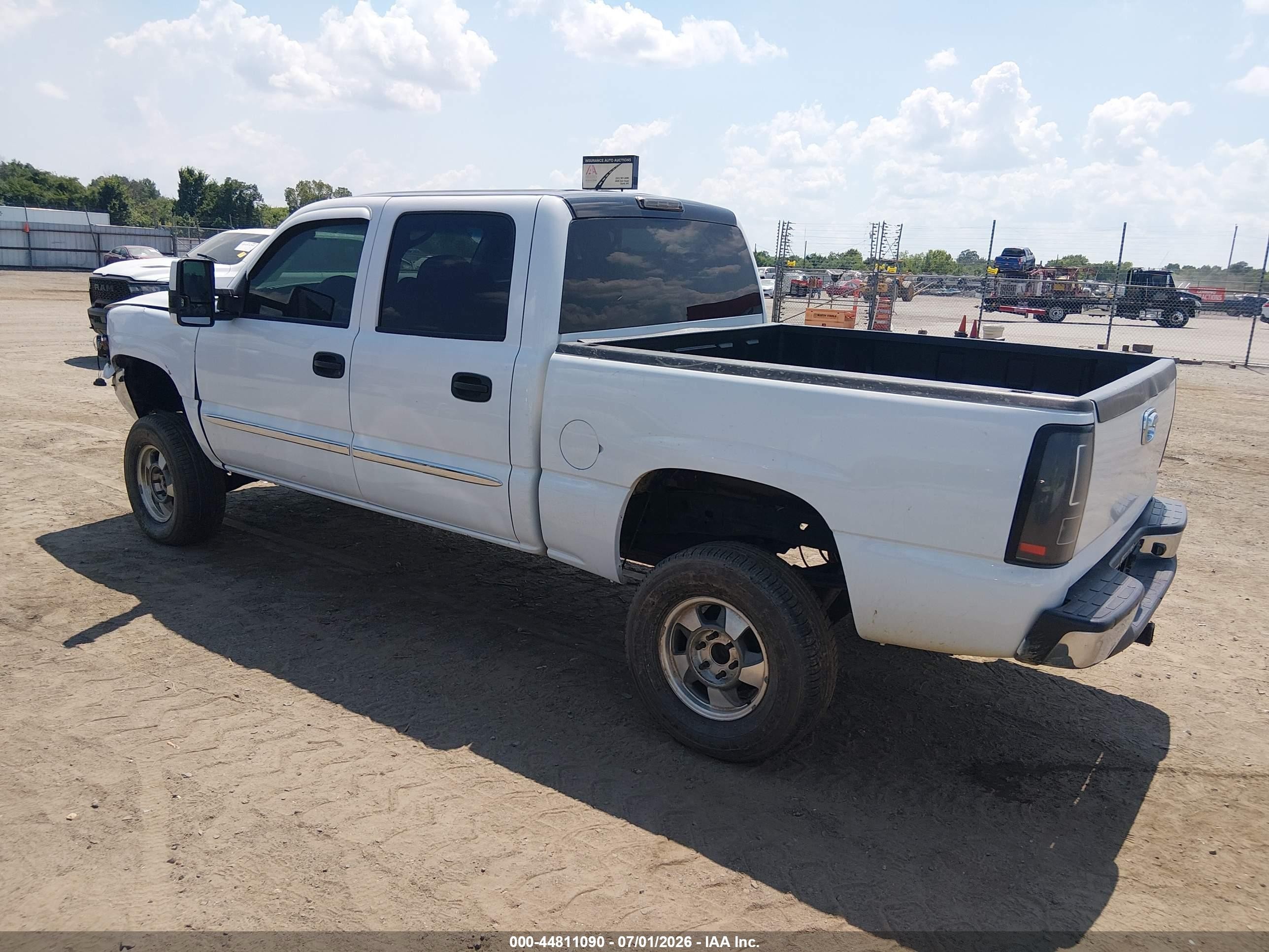 2005 Gmc Sierra 1500 Sle White vin: 2GTEK13T651164747