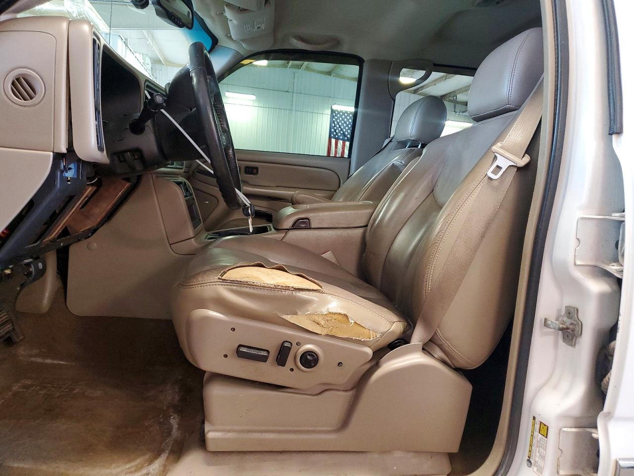 2005 Gmc New Sierra K1500 Белый vin: 2GTEK13T651310984