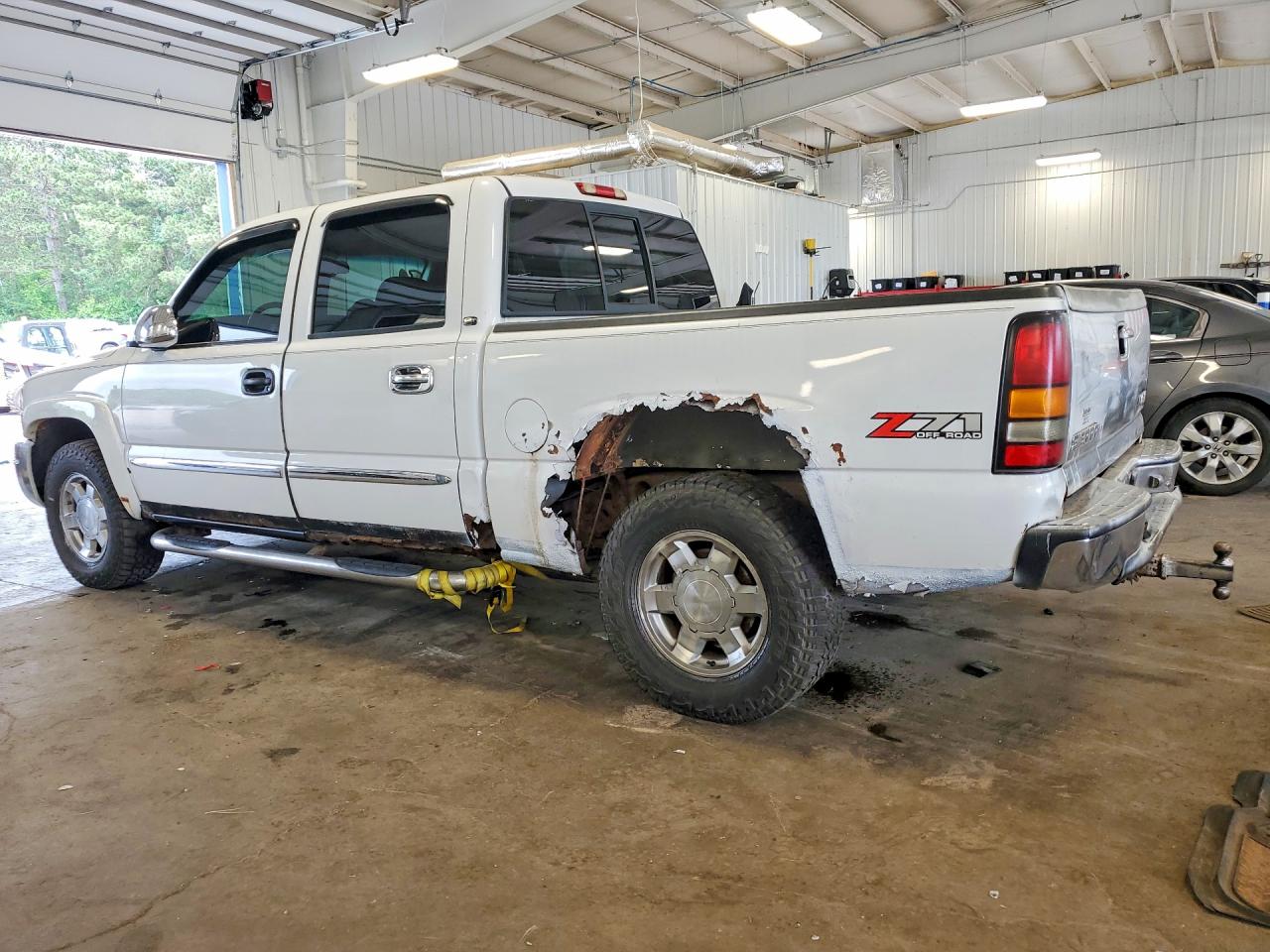 2005 Gmc New Sierra K1500 Белый vin: 2GTEK13T651310984