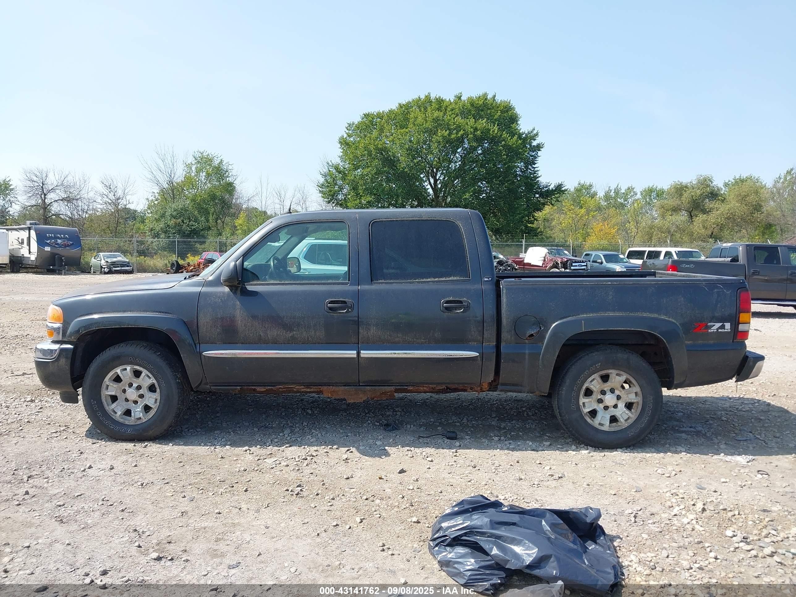 2005 Gmc New Sierra K1500 Черный vin: 2GTEK13T651343578