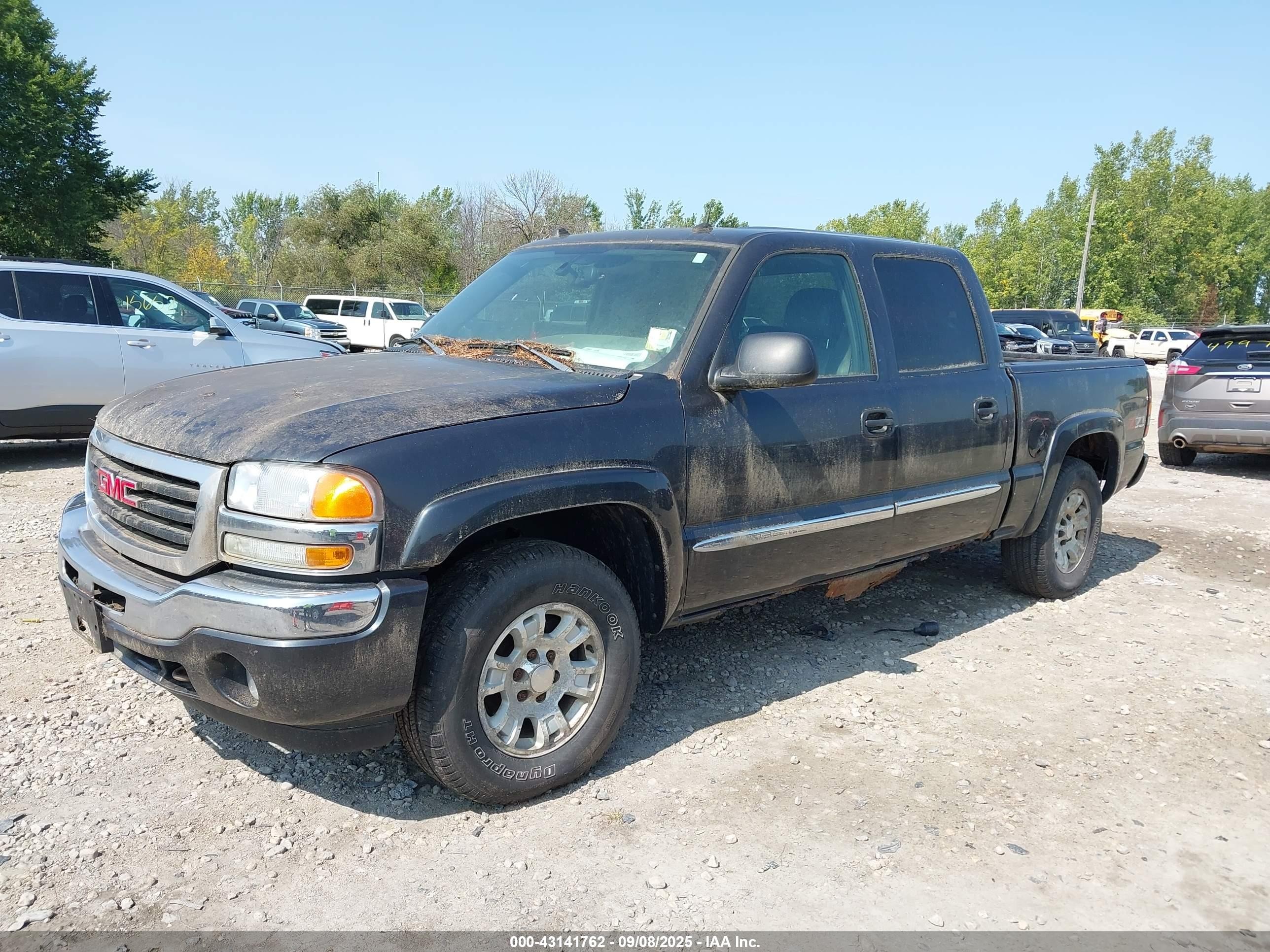 2005 Gmc New Sierra K1500 Черный vin: 2GTEK13T651343578
