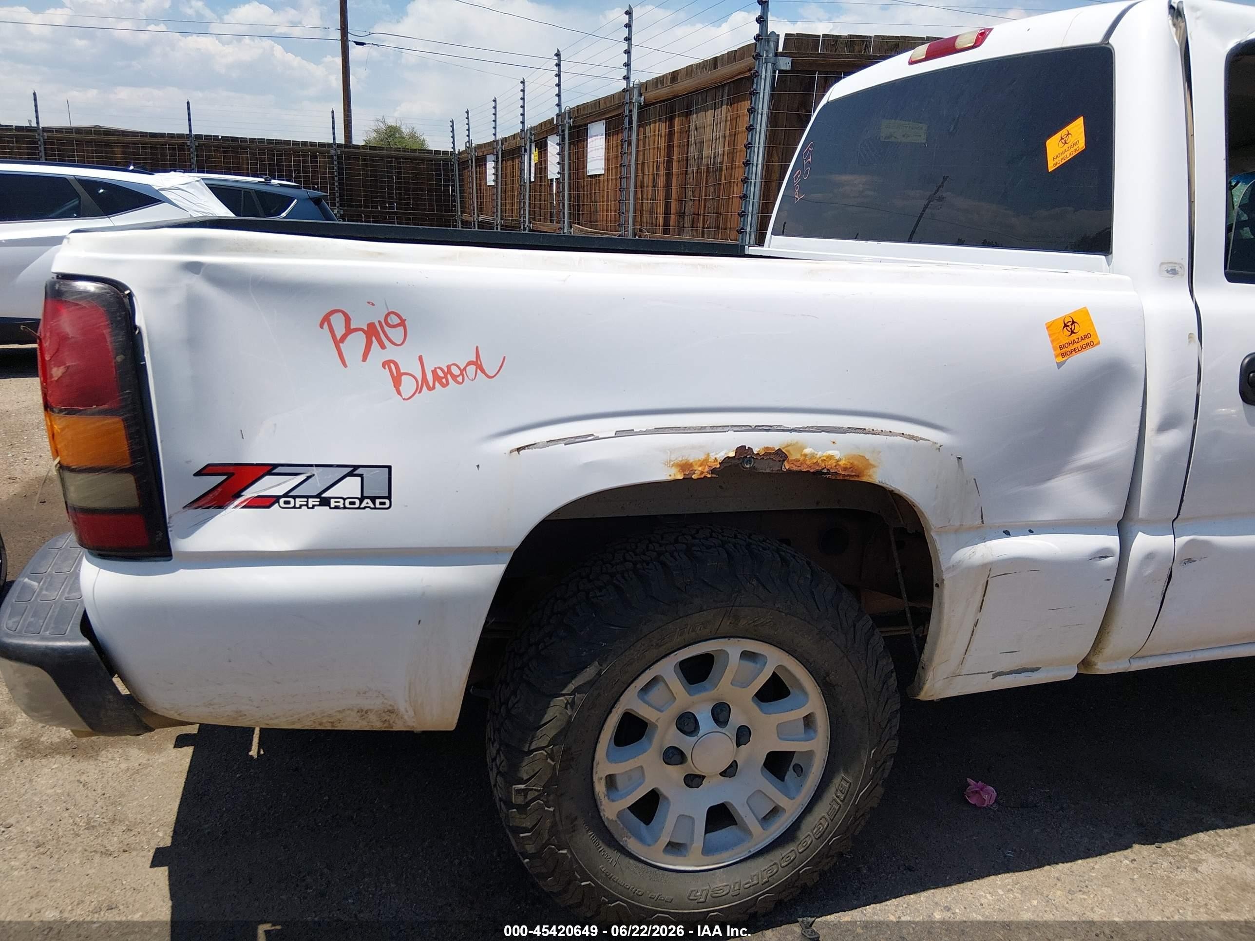 2006 Gmc Sierra 1500 Sle1 Белый vin: 2GTEK13T761137767