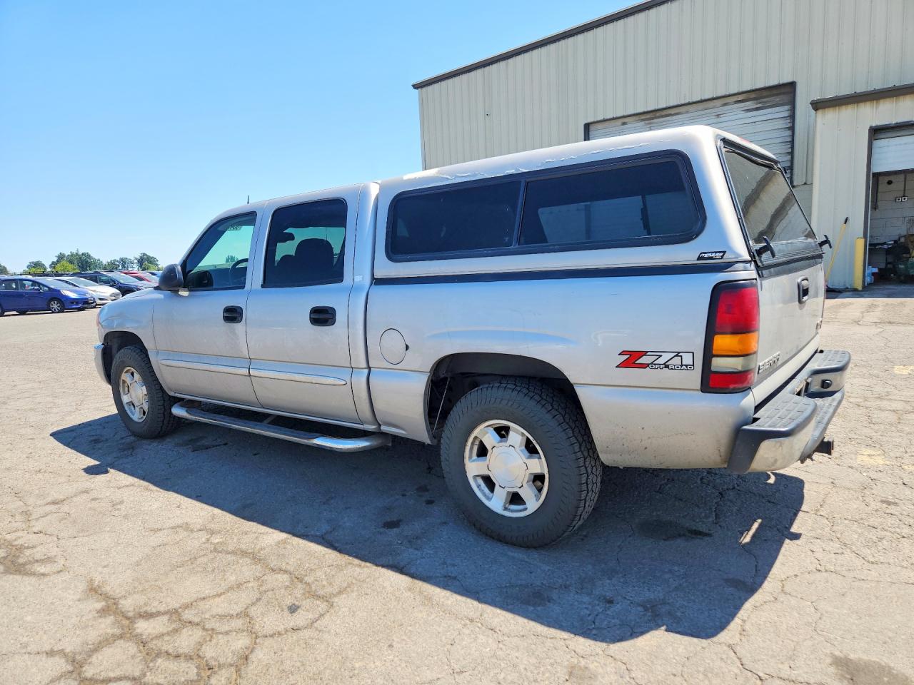 2004 Gmc New Sierra K1500 Gold vin: 2GTEK13T841344391