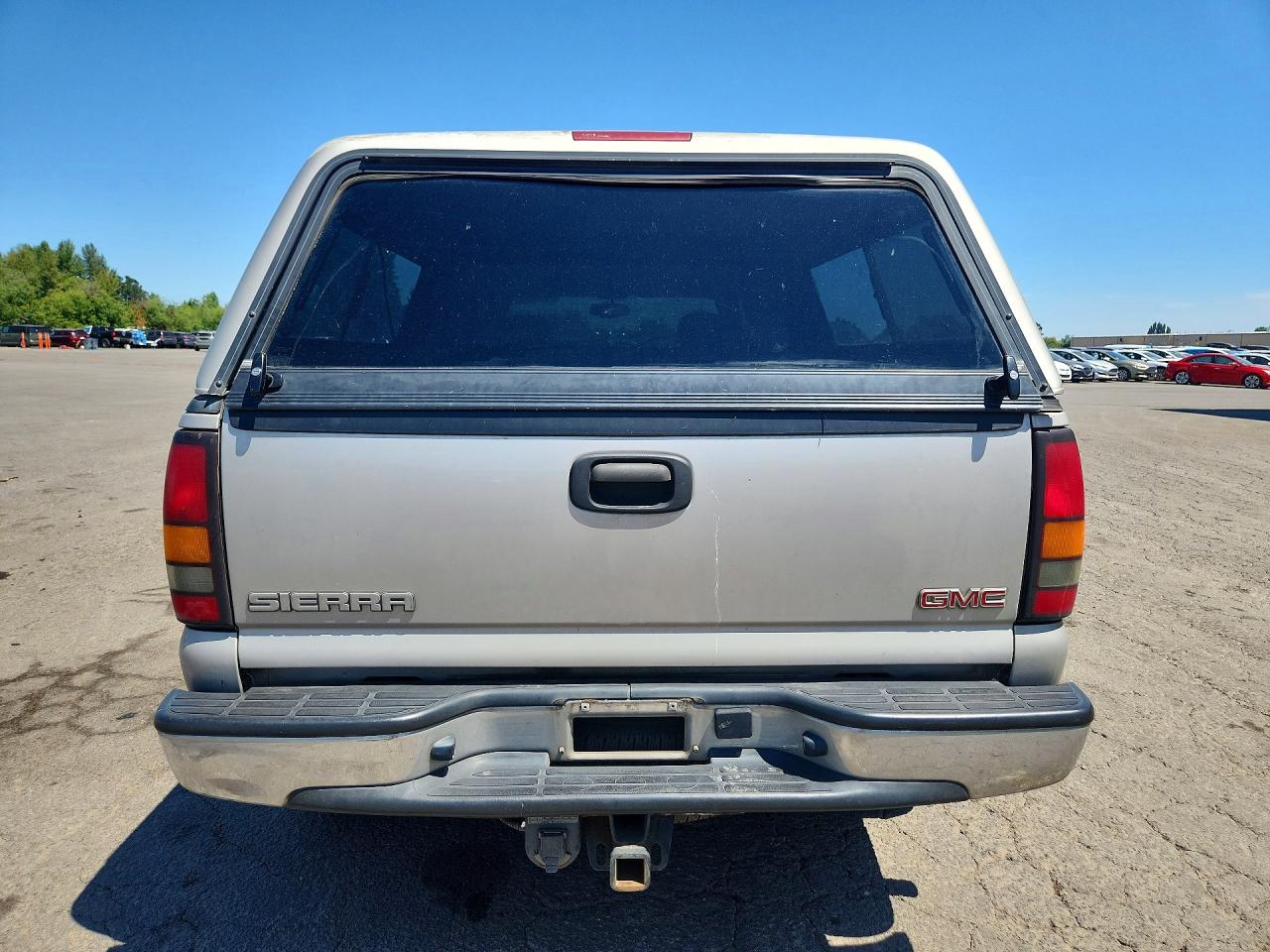 2004 Gmc New Sierra K1500 Gold vin: 2GTEK13T841344391