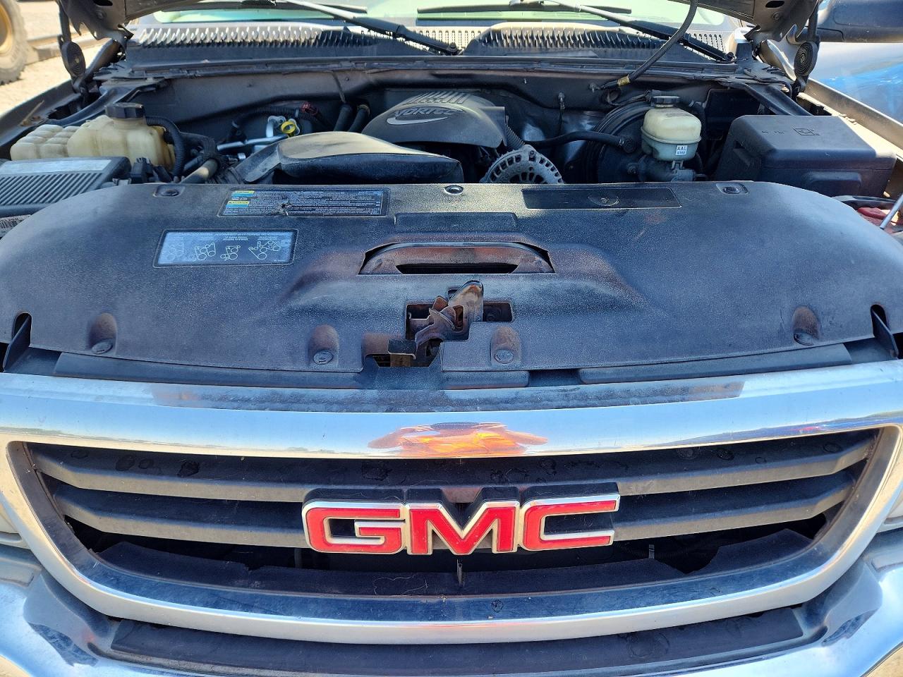 2006 Gmc New Sierra K1500 Silver vin: 2GTEK13T861169577