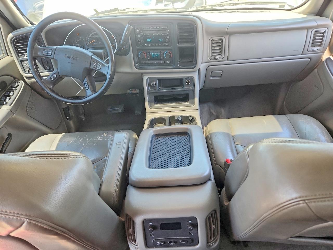 2006 Gmc New Sierra K1500 Silver vin: 2GTEK13T861169577