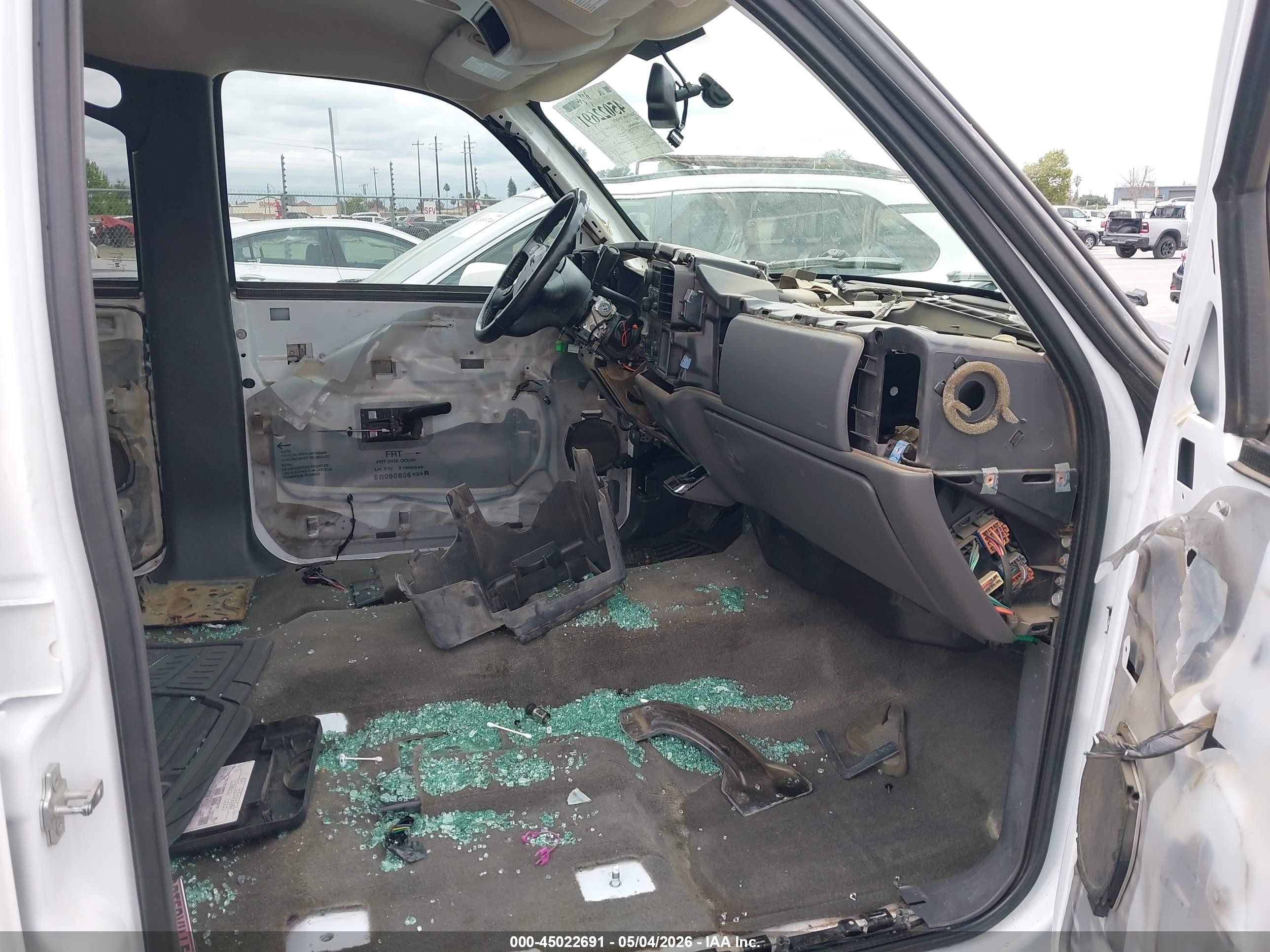 2006 Gmc Sierra 1500 Sle1 Белый vin: 2GTEK13T861216736