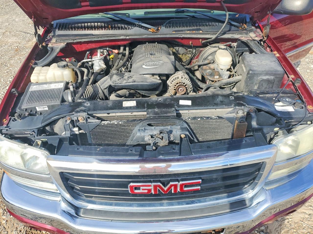 2005 Gmc New Sierra K1500 Red vin: 2GTEK13T951234399