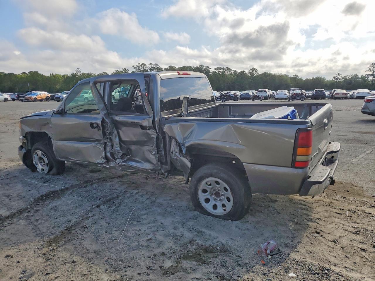 2006 Gmc New Sierra K1500 Gray vin: 2GTEK13V261265836