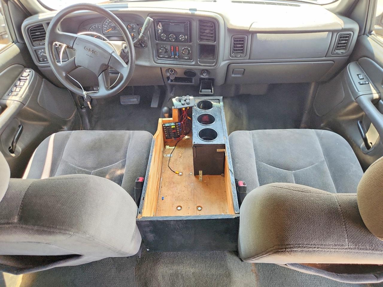 2007 Gmc New Sierra K1500 Серебряный vin: 2GTEK13V471161799