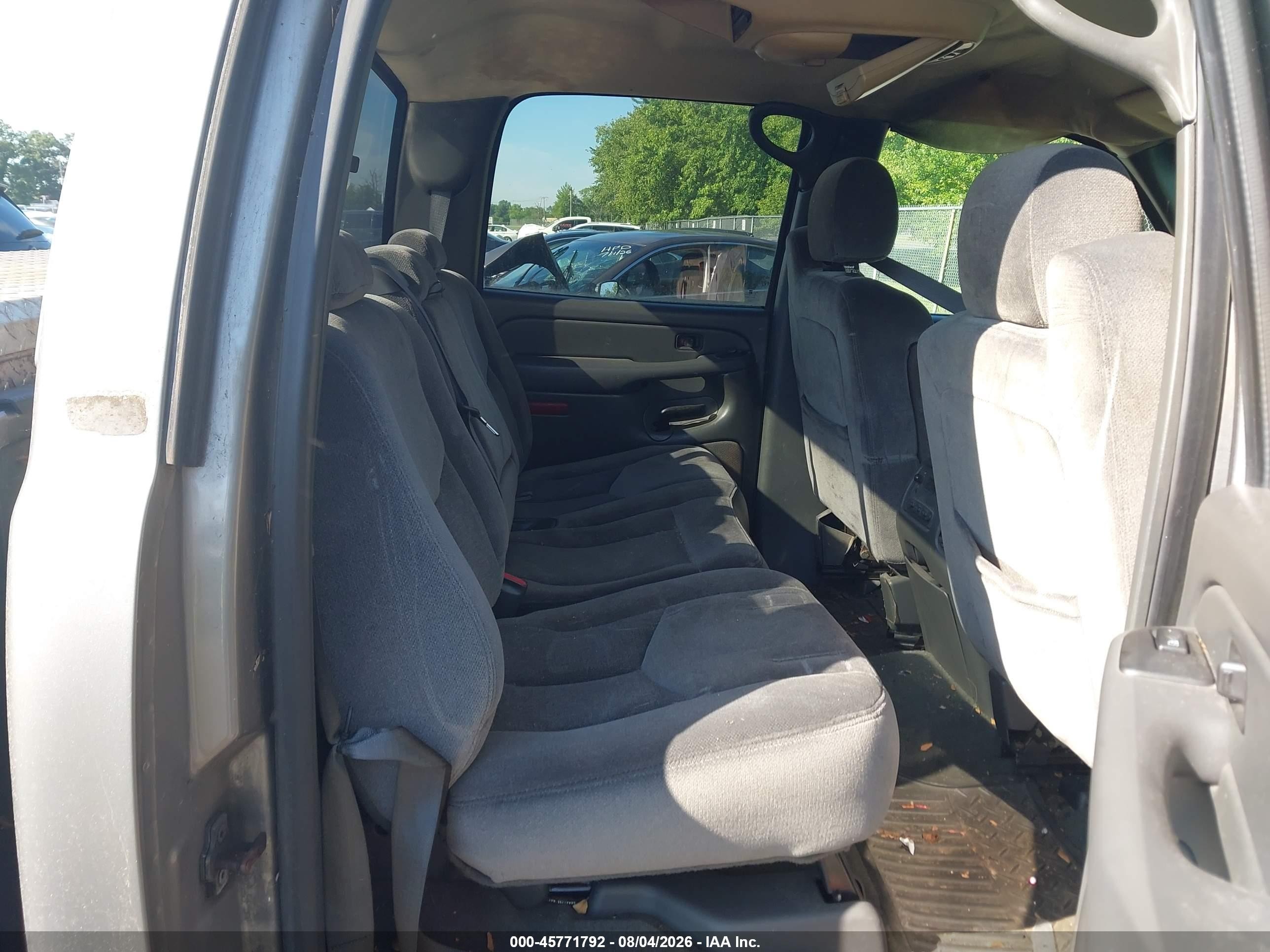 2006 Gmc New Sierra K1500 Silver vin: 2GTEK13Z361339851