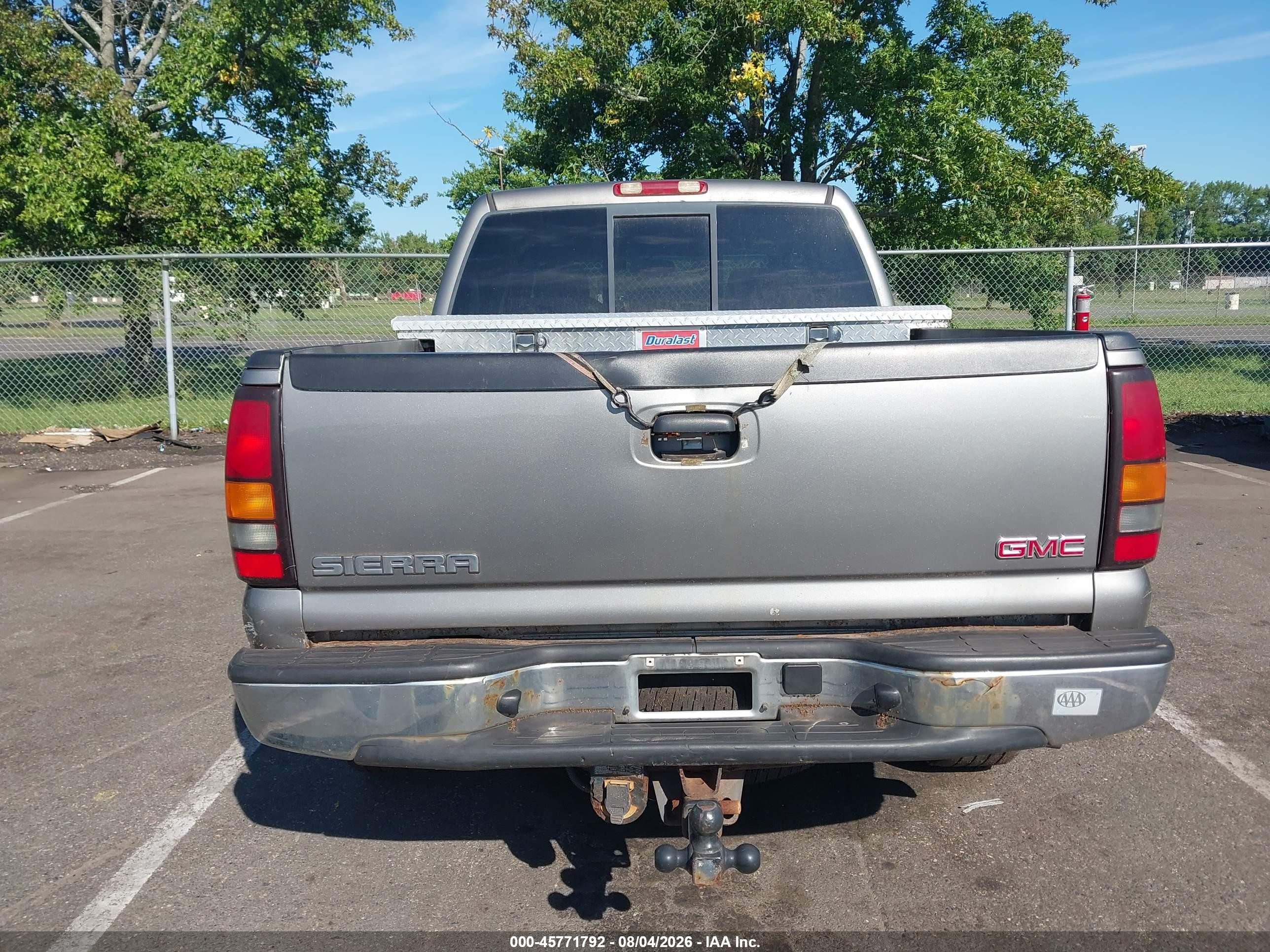 2006 Gmc New Sierra K1500 Silver vin: 2GTEK13Z361339851