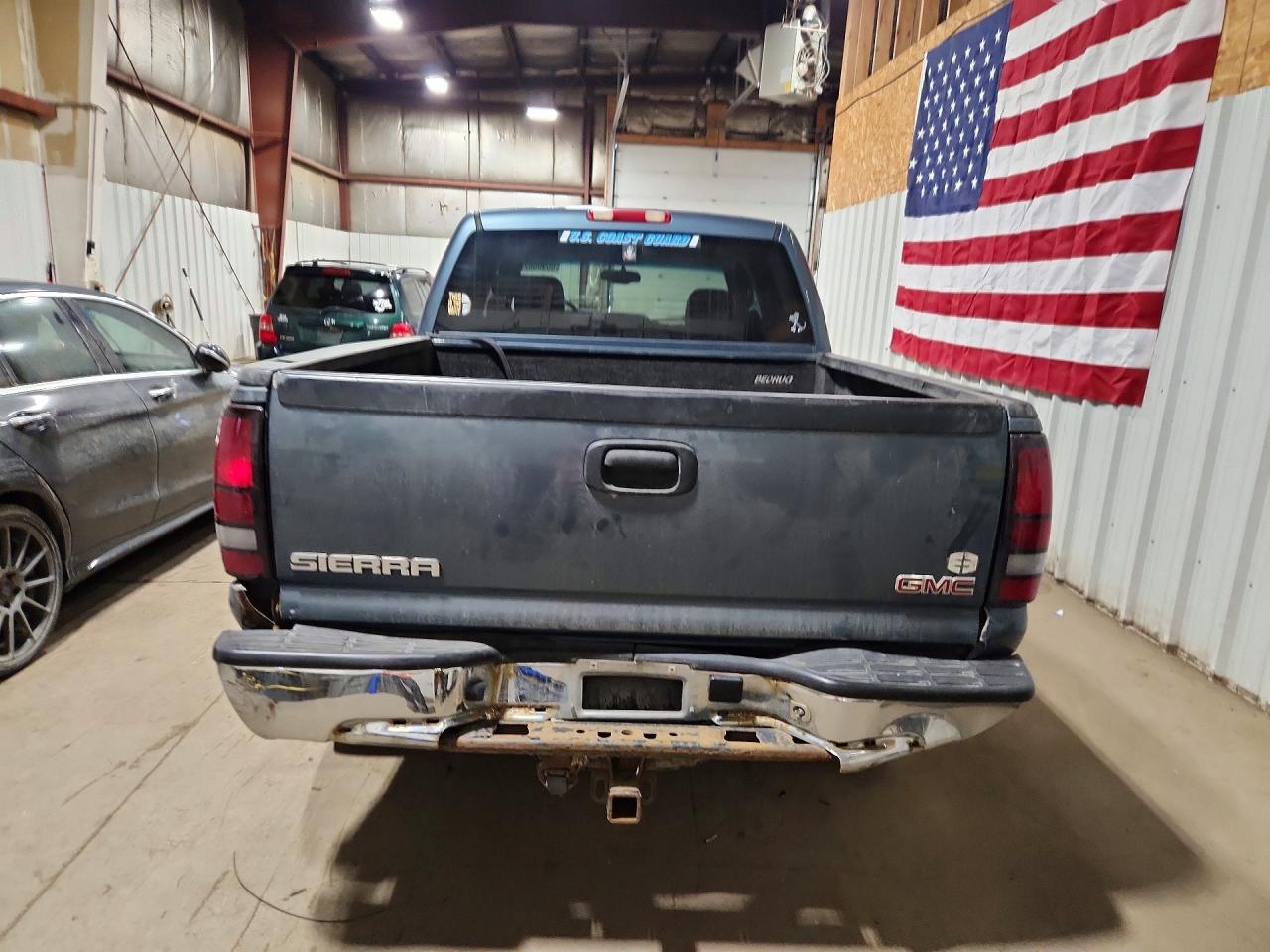 2007 Gmc New Sierra K1500 Classic Серый vin: 2GTEK13Z871172498