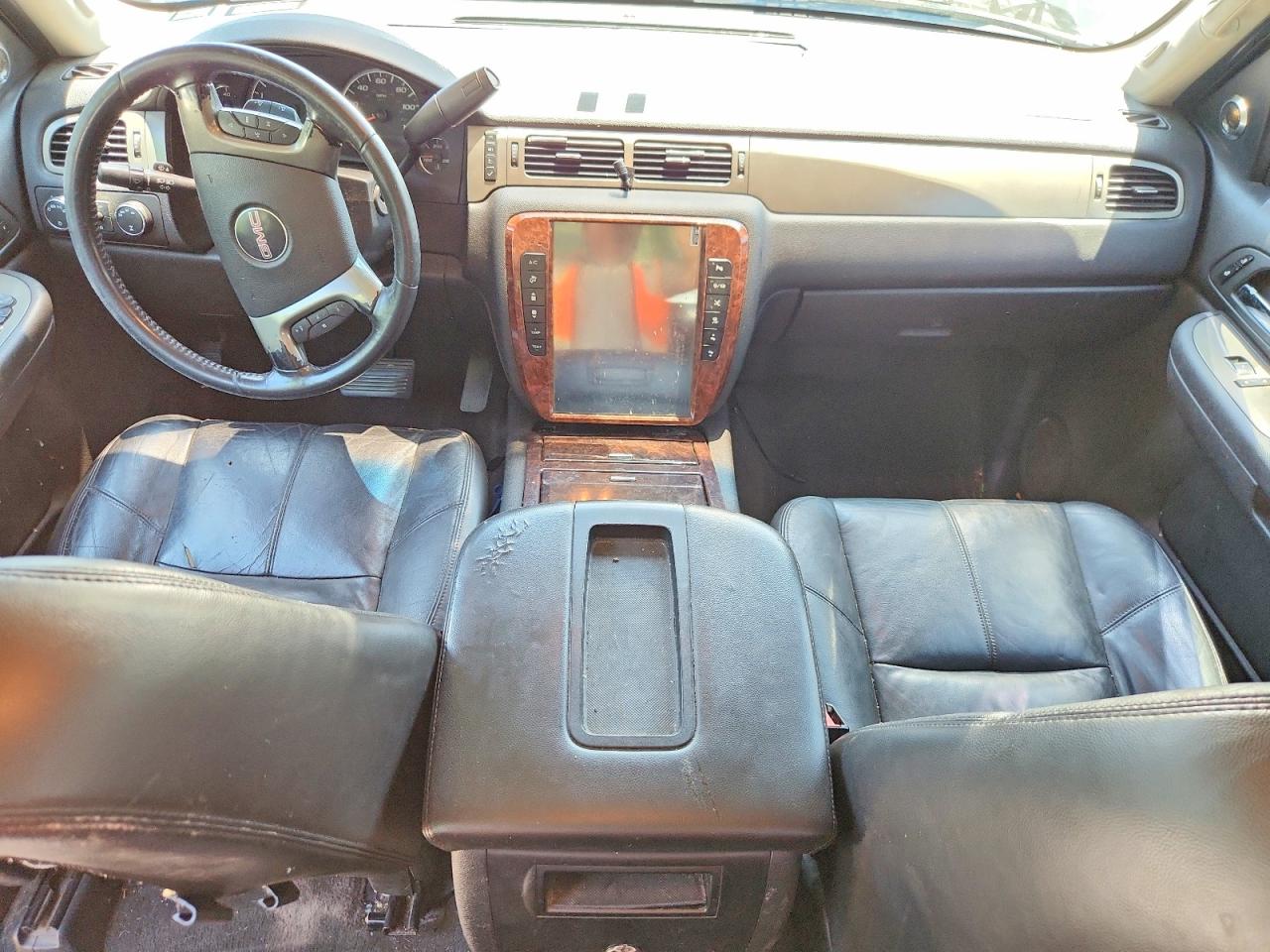 2008 Gmc Sierra K1500 Black vin: 2GTEK190881251812