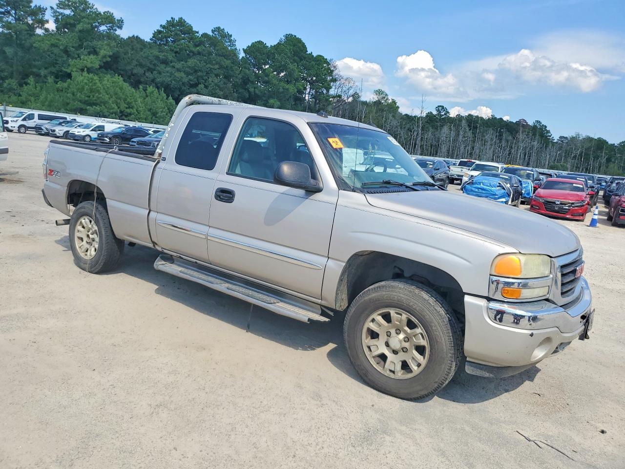 2005 Gmc New Sierra K1500 Beige vin: 2GTEK19B651146134