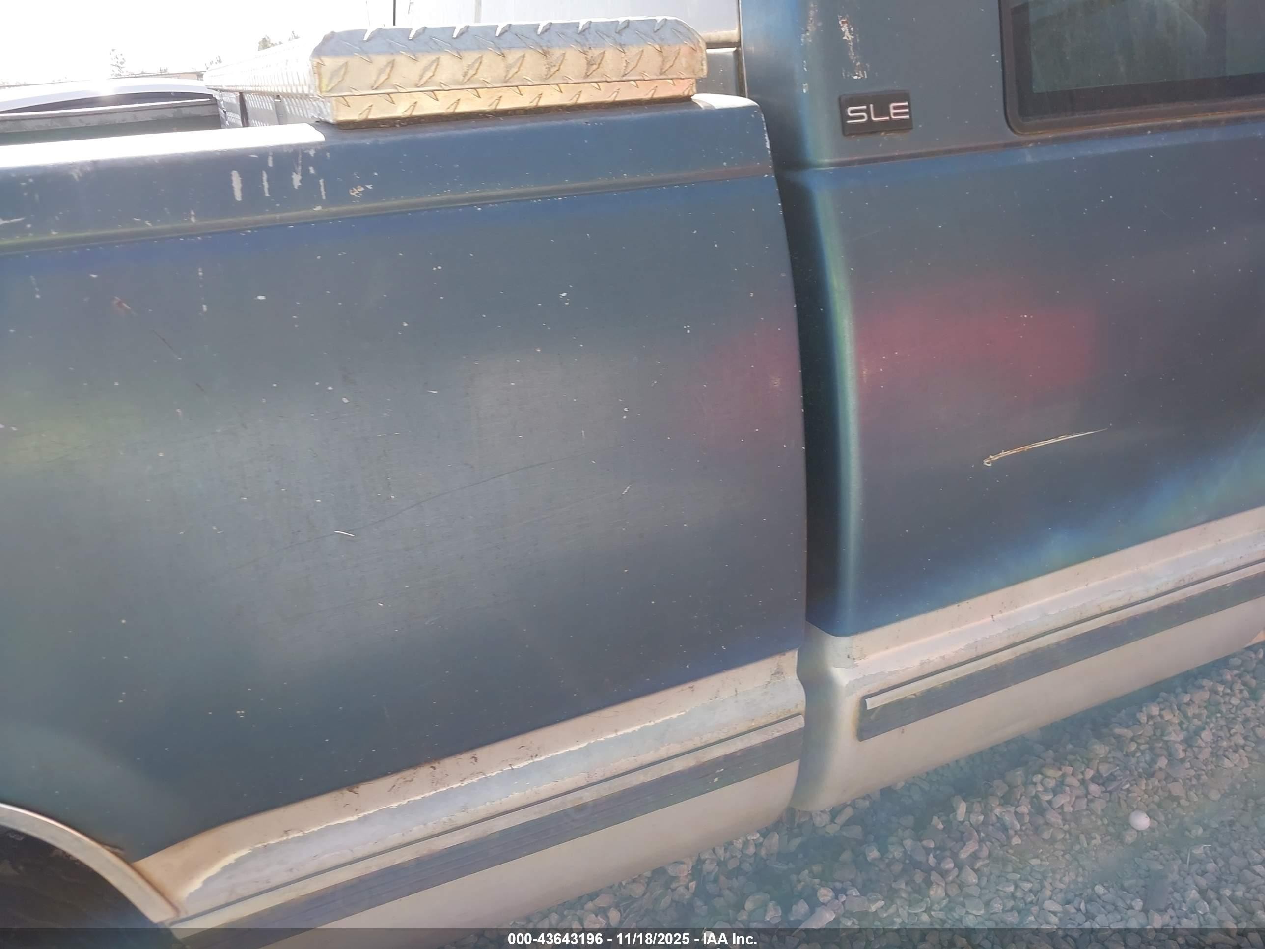 1992 Gmc Sierra K1500 Синий vin: 2GTEK19H6N1549826