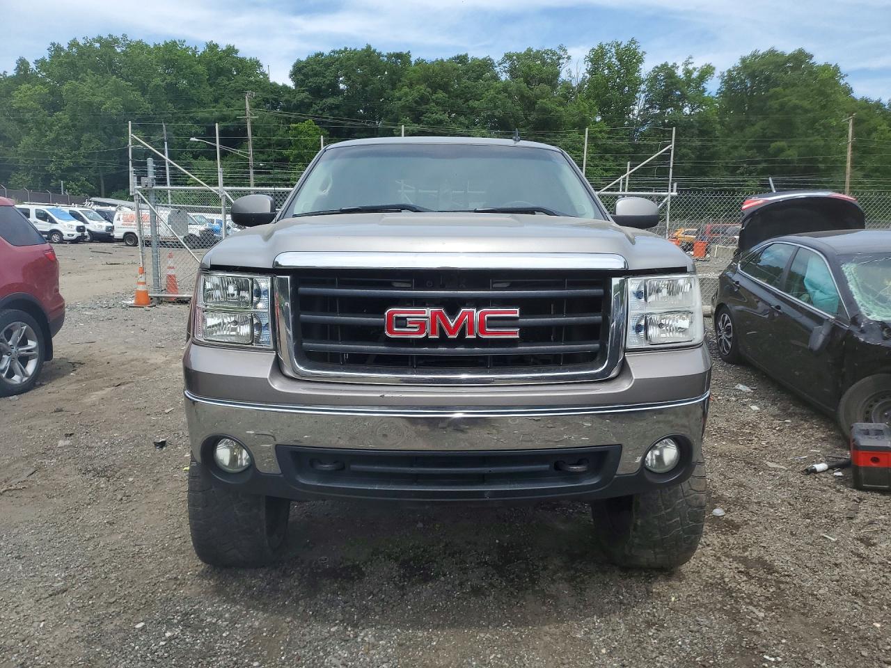 2007 Gmc New Sierra K1500 Silver vin: 2GTEK19J271715524