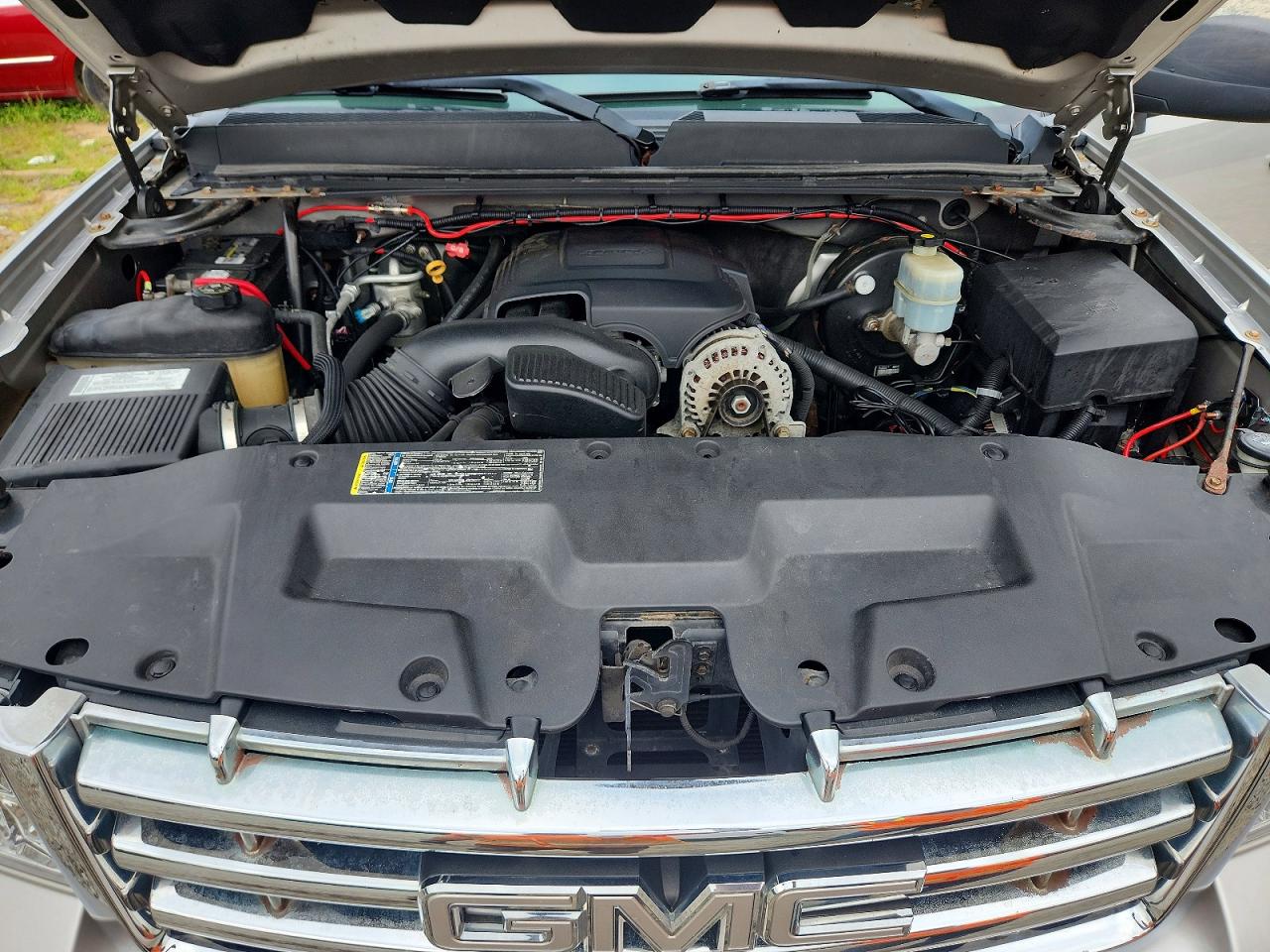 2008 Gmc Sierra K1500 Silver vin: 2GTEK19J481283472