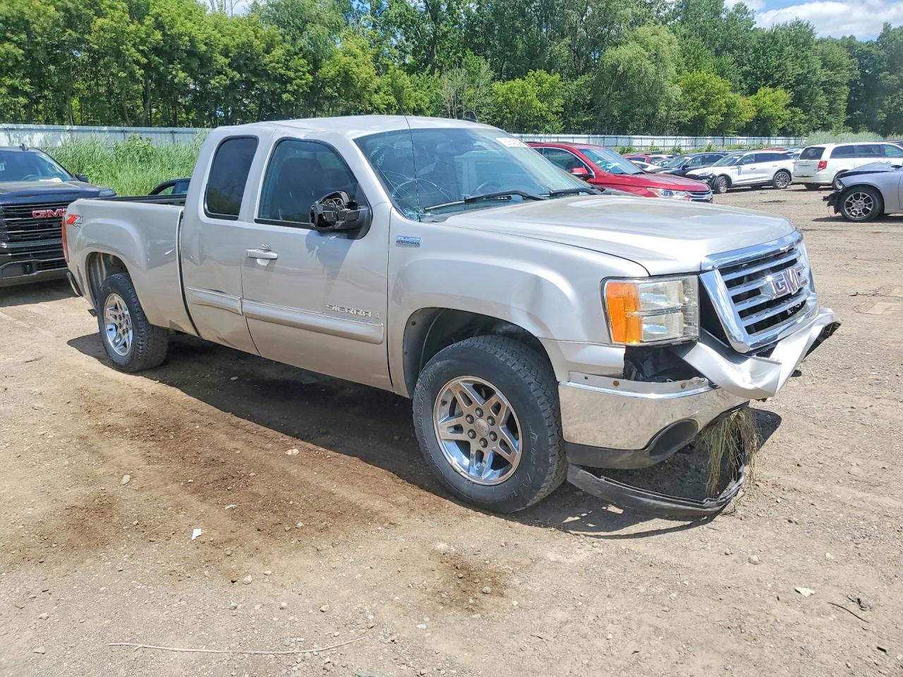 2008 Gmc Sierra K1500 Silver vin: 2GTEK19J981298498