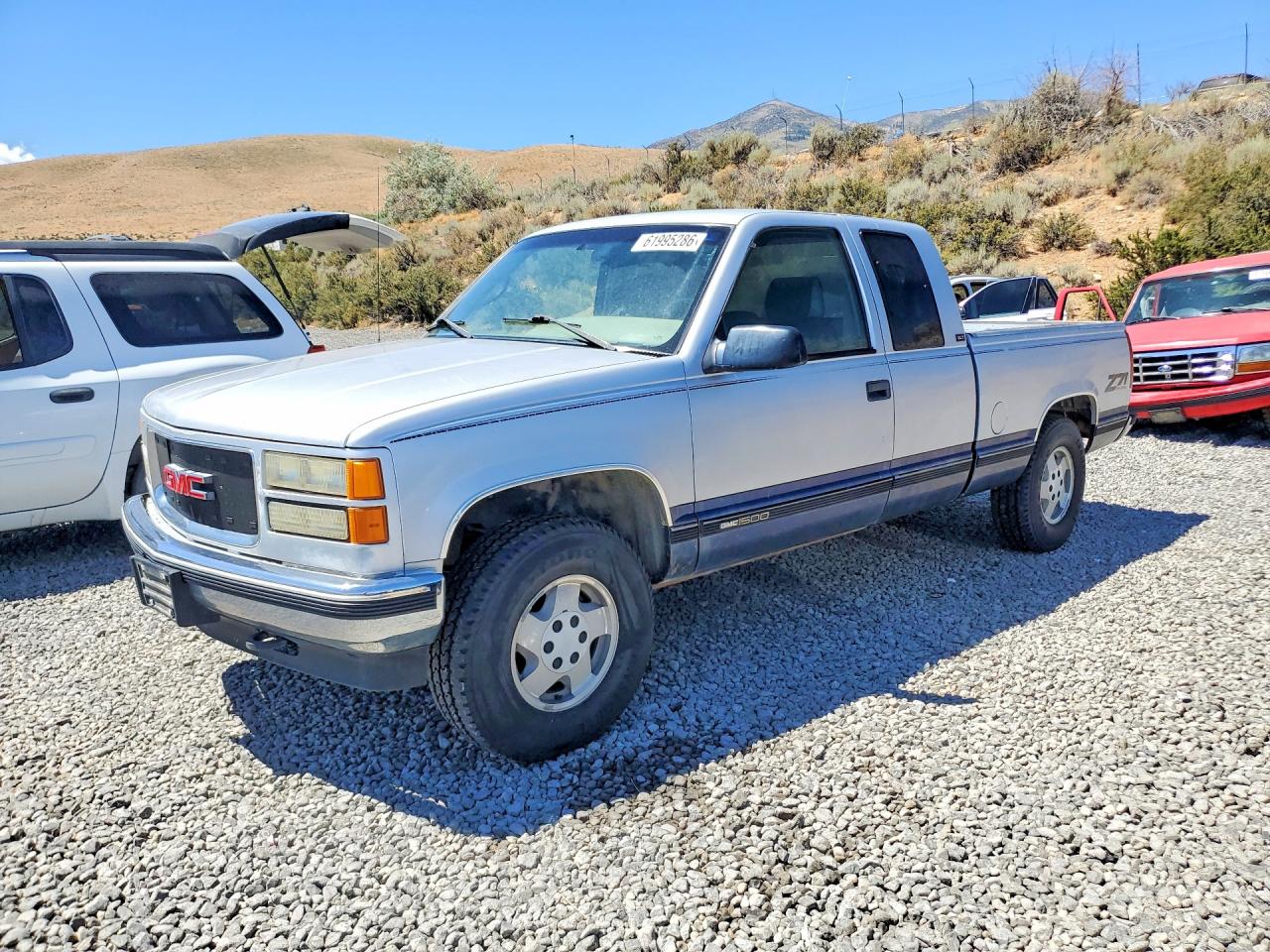 1995 Gmc Sierra K1500 Silver vin: 2GTEK19K2S1530763