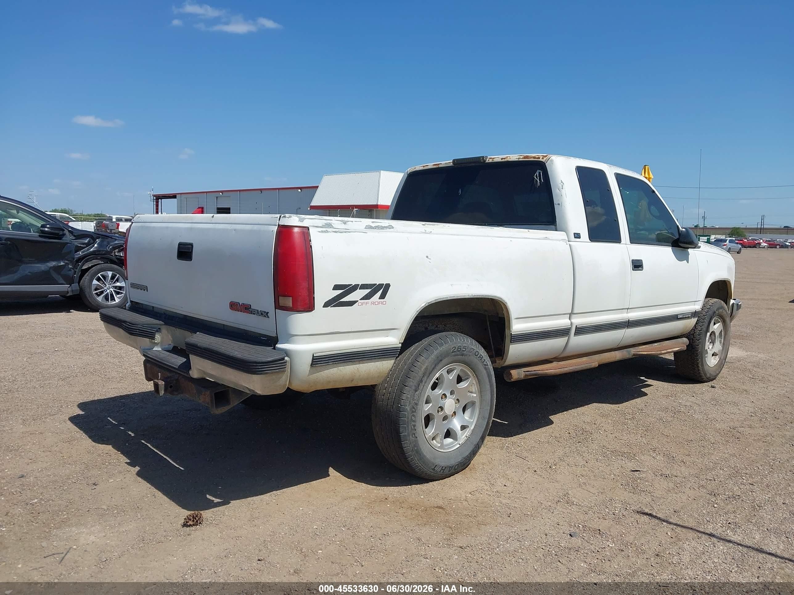 1995 Gmc Sierra K1500 White vin: 2GTEK19K6S1532936