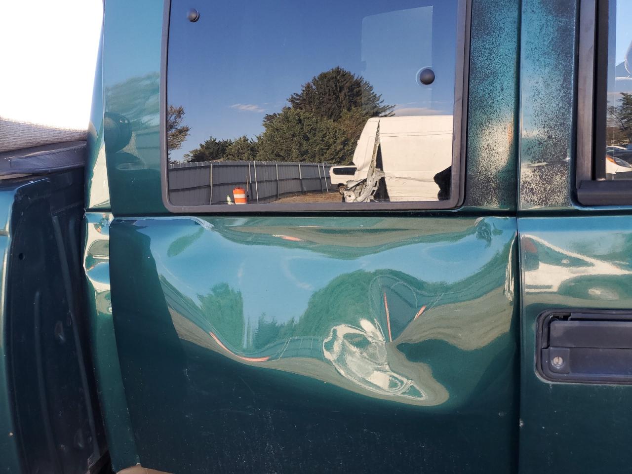 1997 Gmc Sierra K1500 Green vin: 2GTEK19R2V1524267