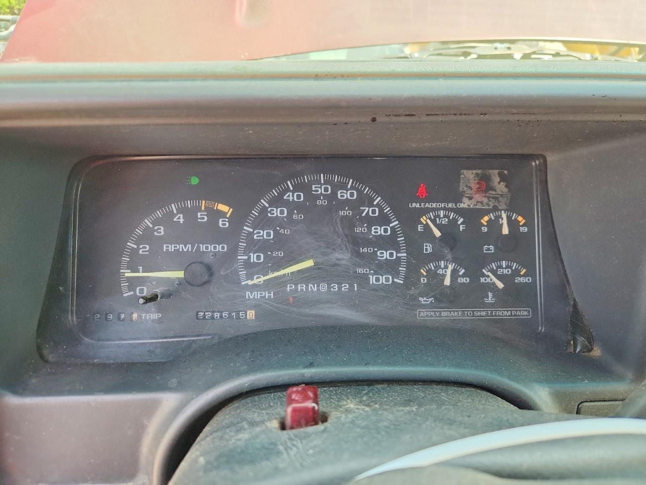 1996 Gmc Sierra K1500 Burgundy vin: 2GTEK19R7T1500138