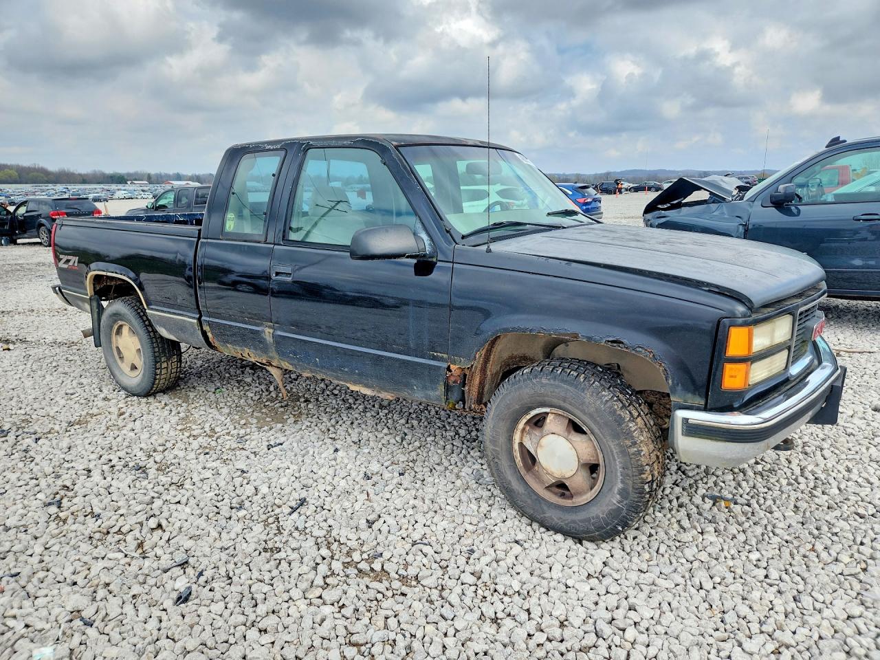 1998 Gmc Sierra K1500 White vin: 2GTEK19R7W1542555