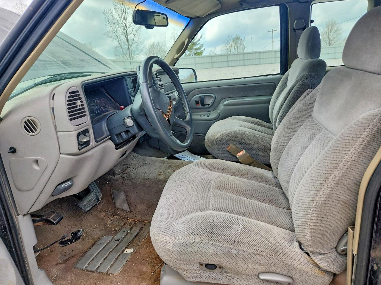 1998 Gmc Sierra K1500 White vin: 2GTEK19R7W1542555