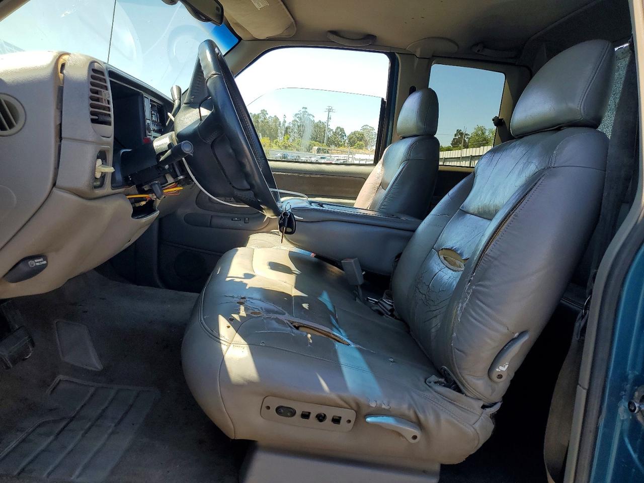 1998 Gmc Sierra K1500 Teal vin: 2GTEK19R8W1523013