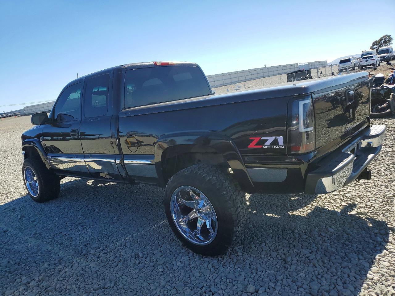 2002 Gmc New Sierra K1500 Black vin: 2GTEK19T021135053