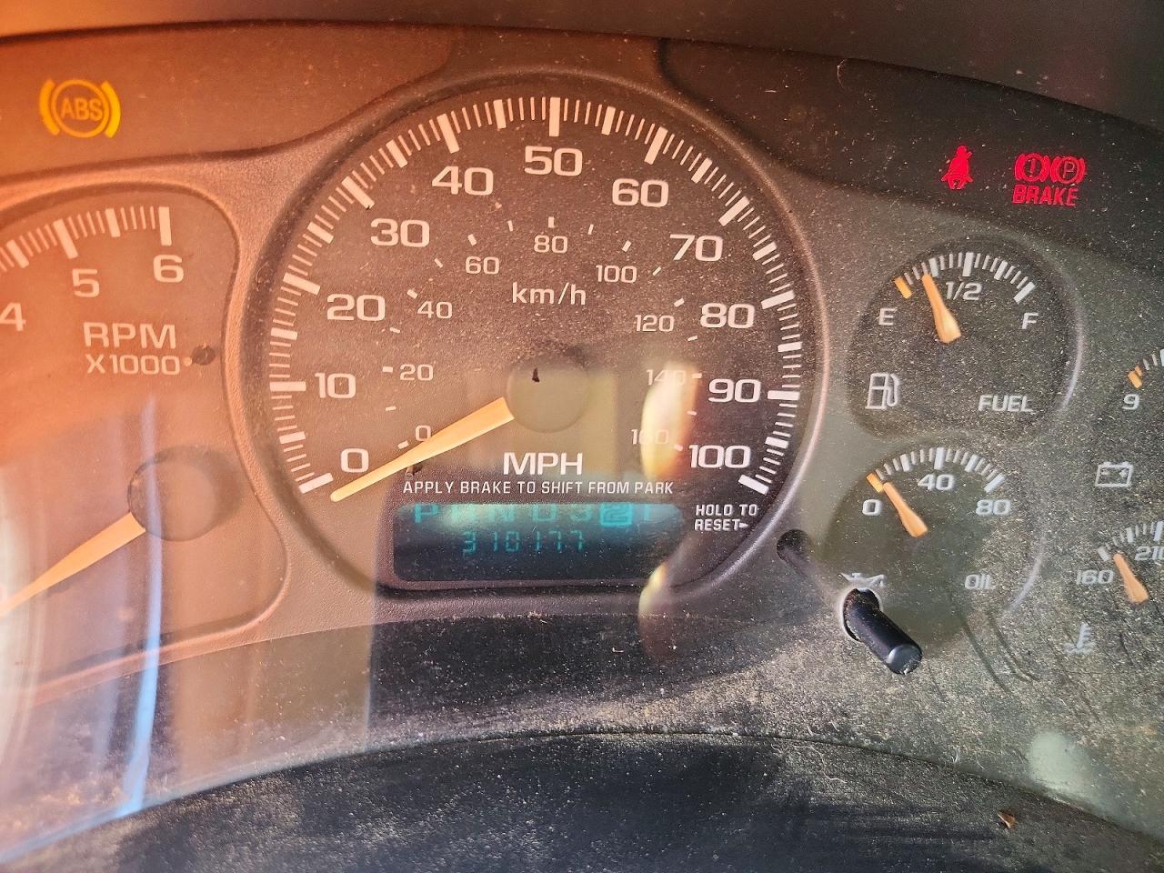 2002 Gmc New Sierra K1500 White vin: 2GTEK19T021343417