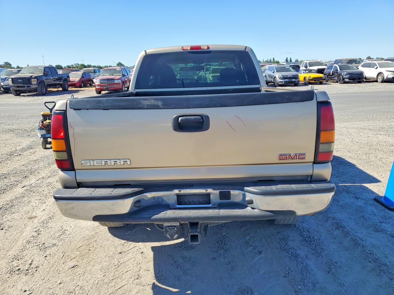 2004 Gmc New Sierra K1500 Tan vin: 2GTEK19T041250724