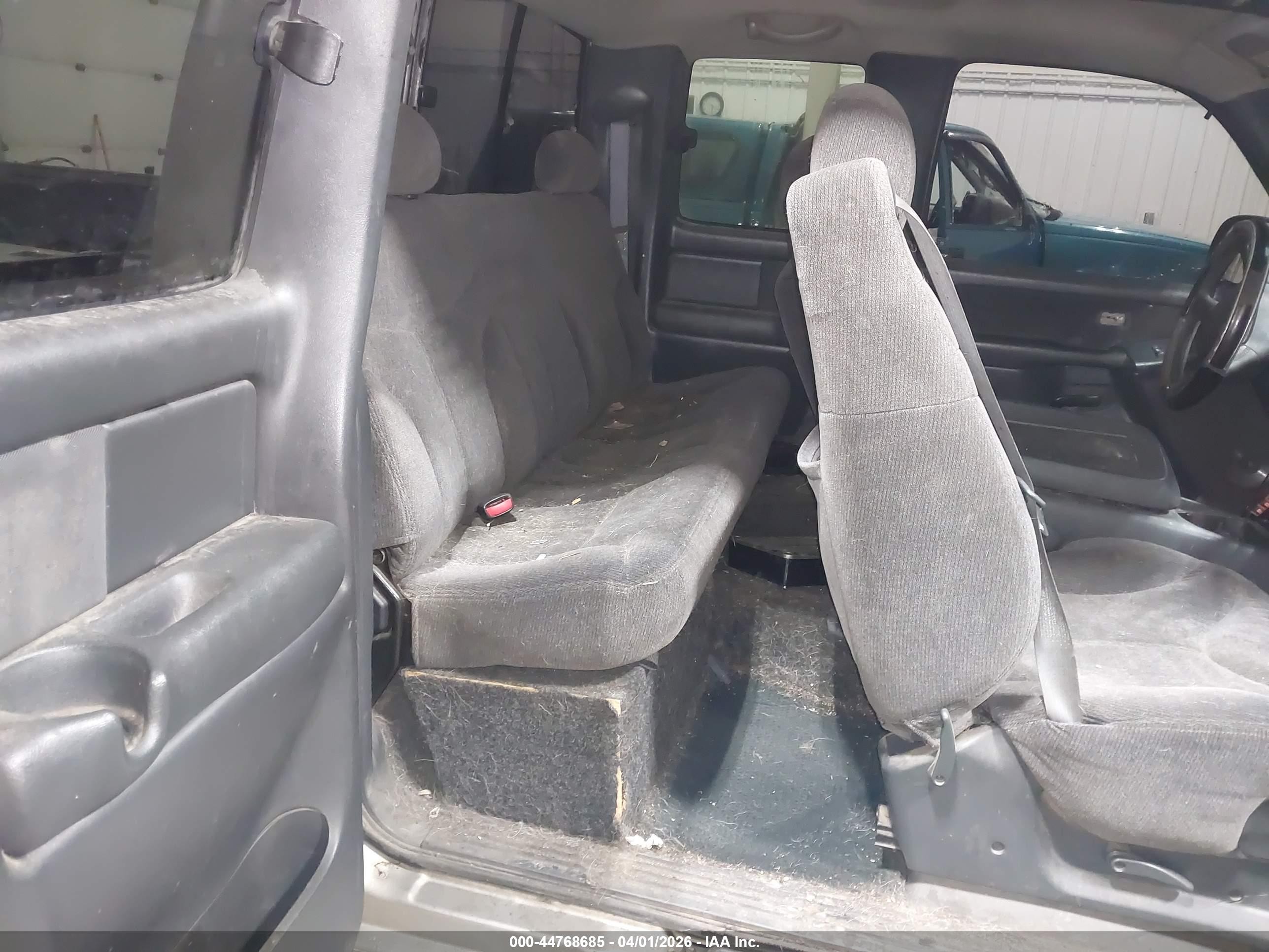 1999 Gmc Sierra 1500 Sle Gray vin: 2GTEK19T1X1505319