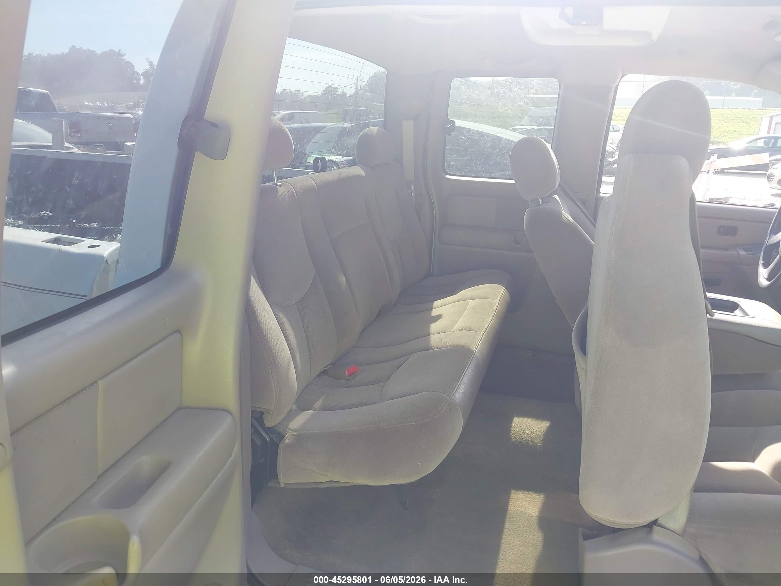 2004 Gmc Sierra 1500 Sle White vin: 2GTEK19T241199646