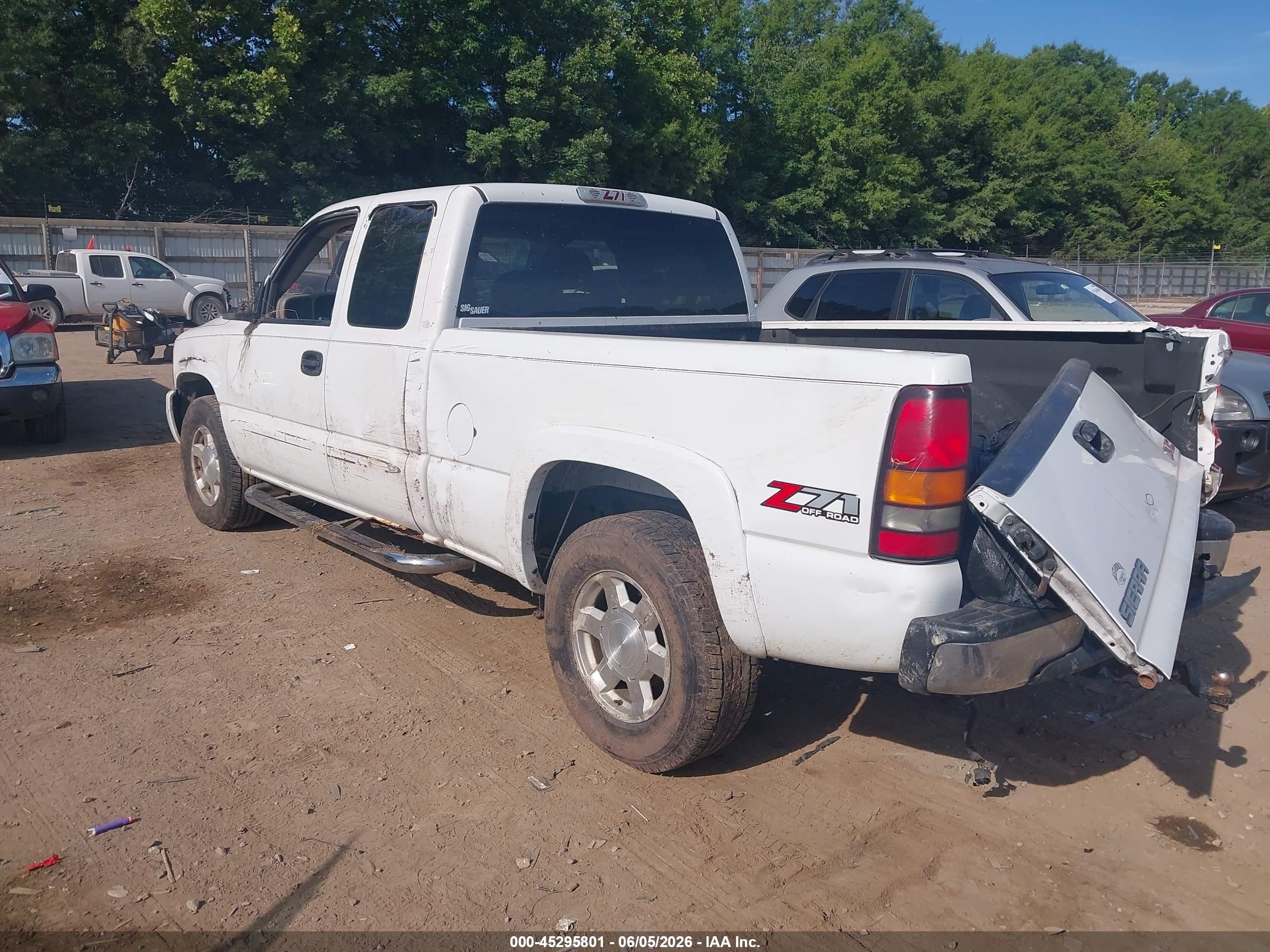 2004 Gmc Sierra 1500 Sle White vin: 2GTEK19T241199646