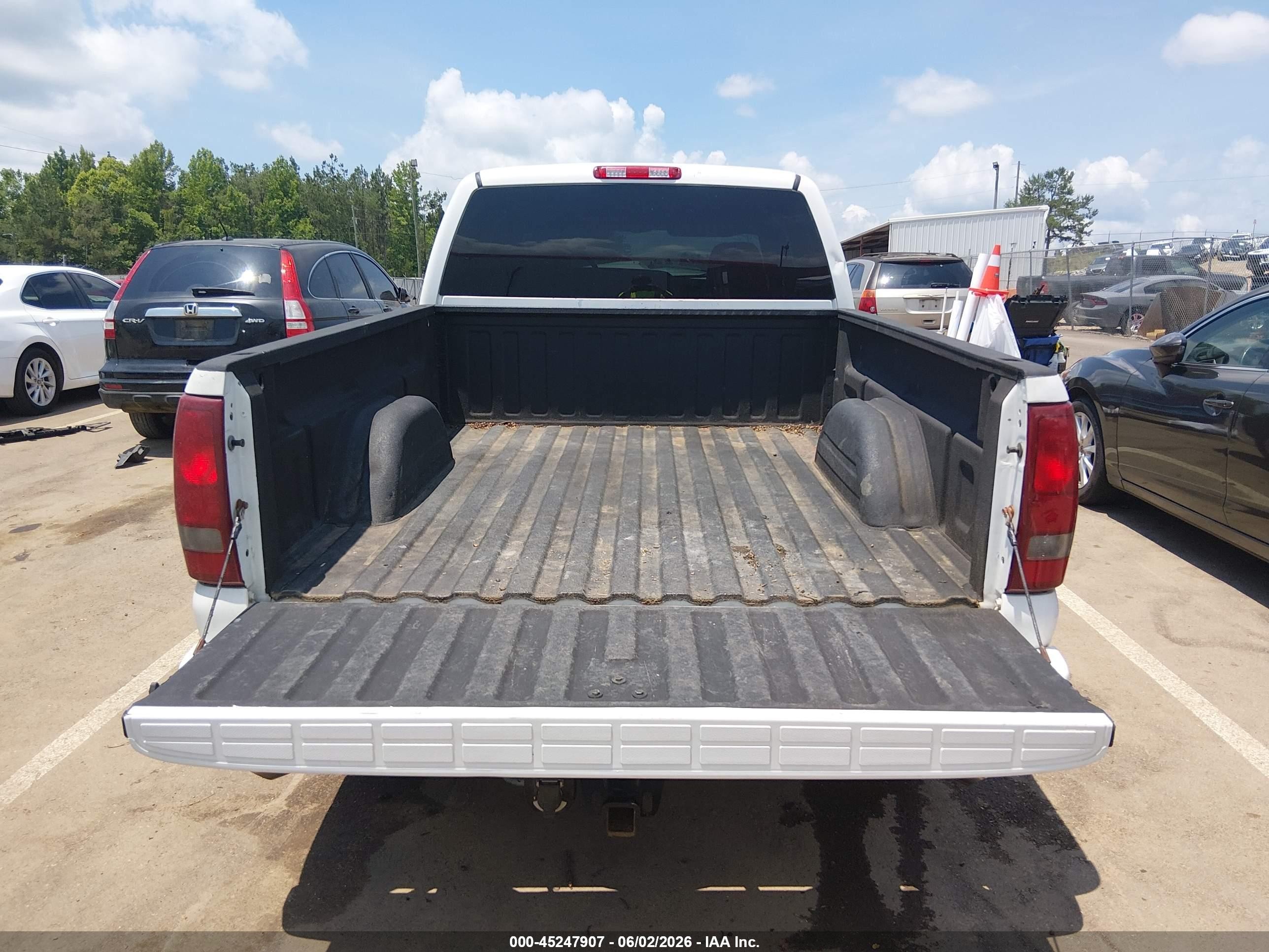 2004 Gmc Sierra 1500 Sle Белый vin: 2GTEK19T241380696