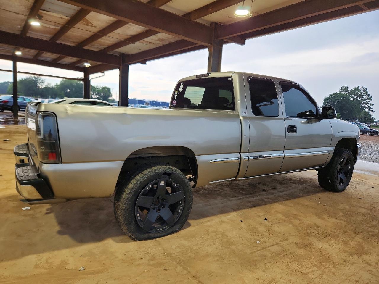 2002 Gmc New Sierra K1500 Brown vin: 2GTEK19T421282816
