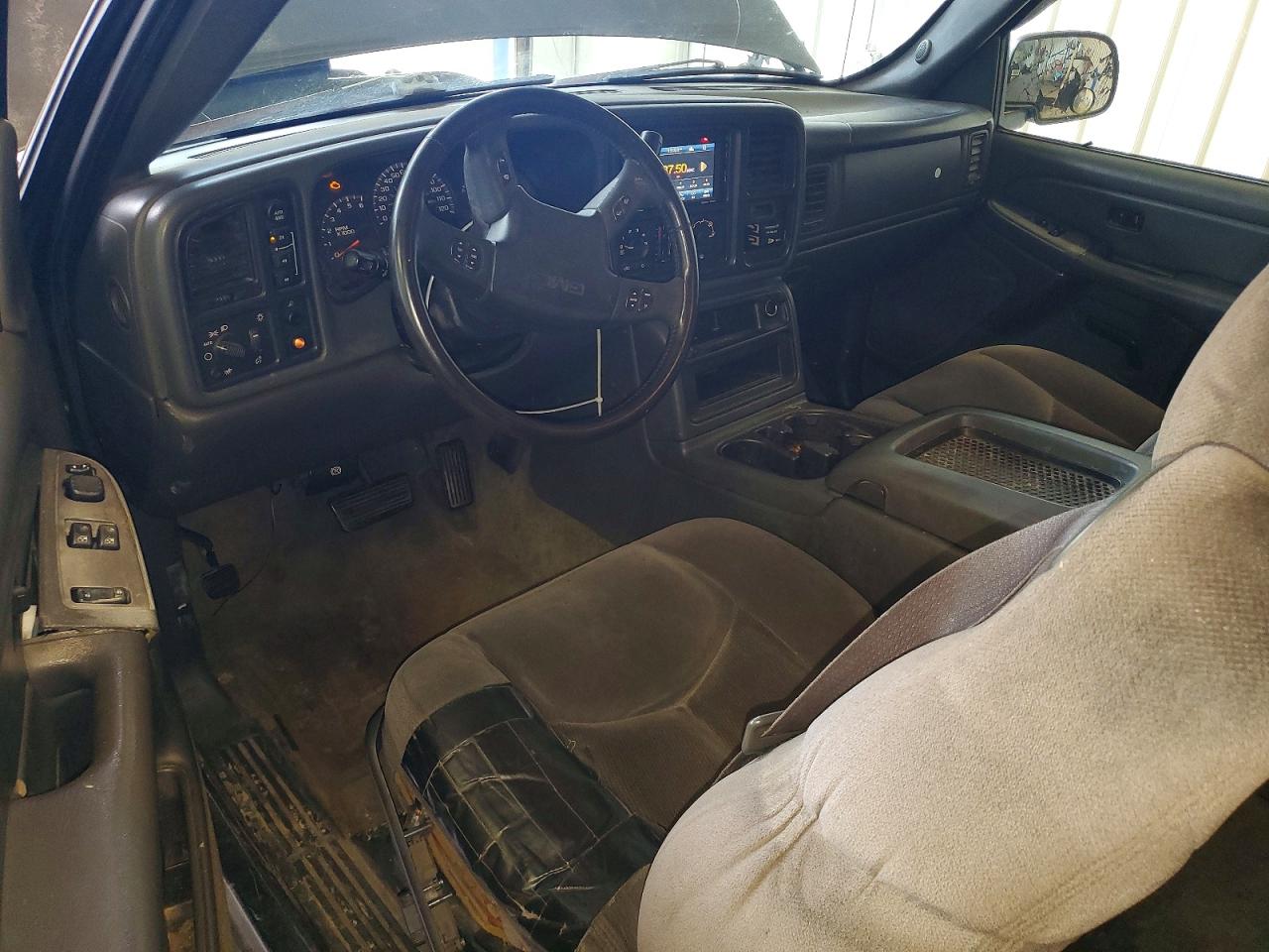 2004 Gmc New Sierra K1500 Black vin: 2GTEK19T641151230