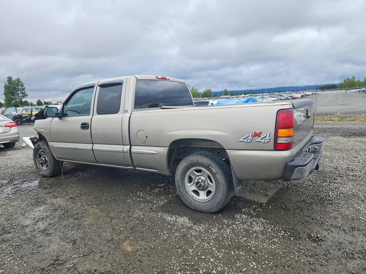 2001 Gmc New Sierra K1500 Silver vin: 2GTEK19T711348483