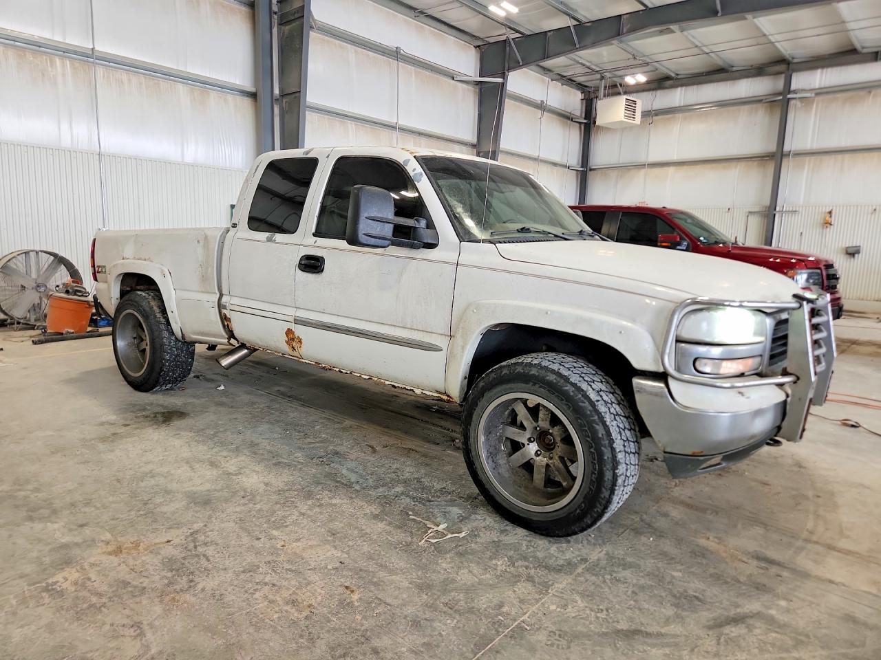 2002 Gmc New Sierra K1500 White vin: 2GTEK19T821205317