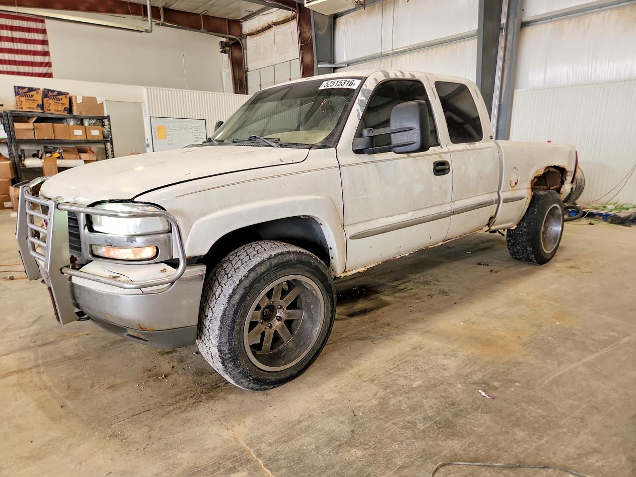 2002 Gmc New Sierra K1500 White vin: 2GTEK19T821205317