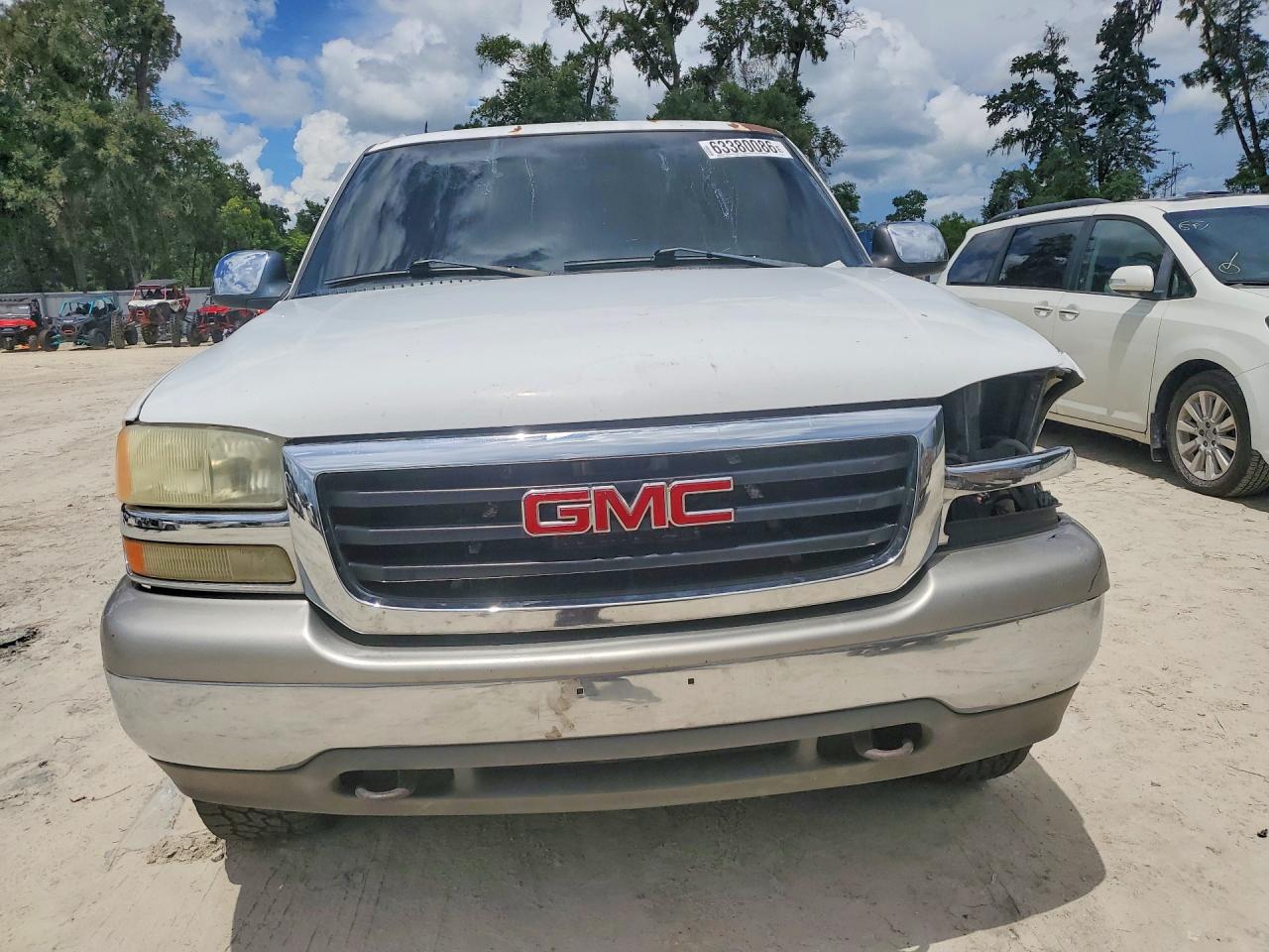 2002 Gmc New Sierra K1500 White vin: 2GTEK19T821345108