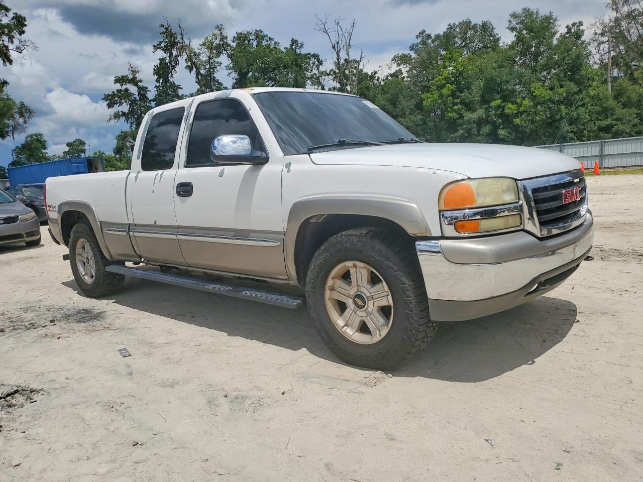 2002 Gmc New Sierra K1500 White vin: 2GTEK19T821345108